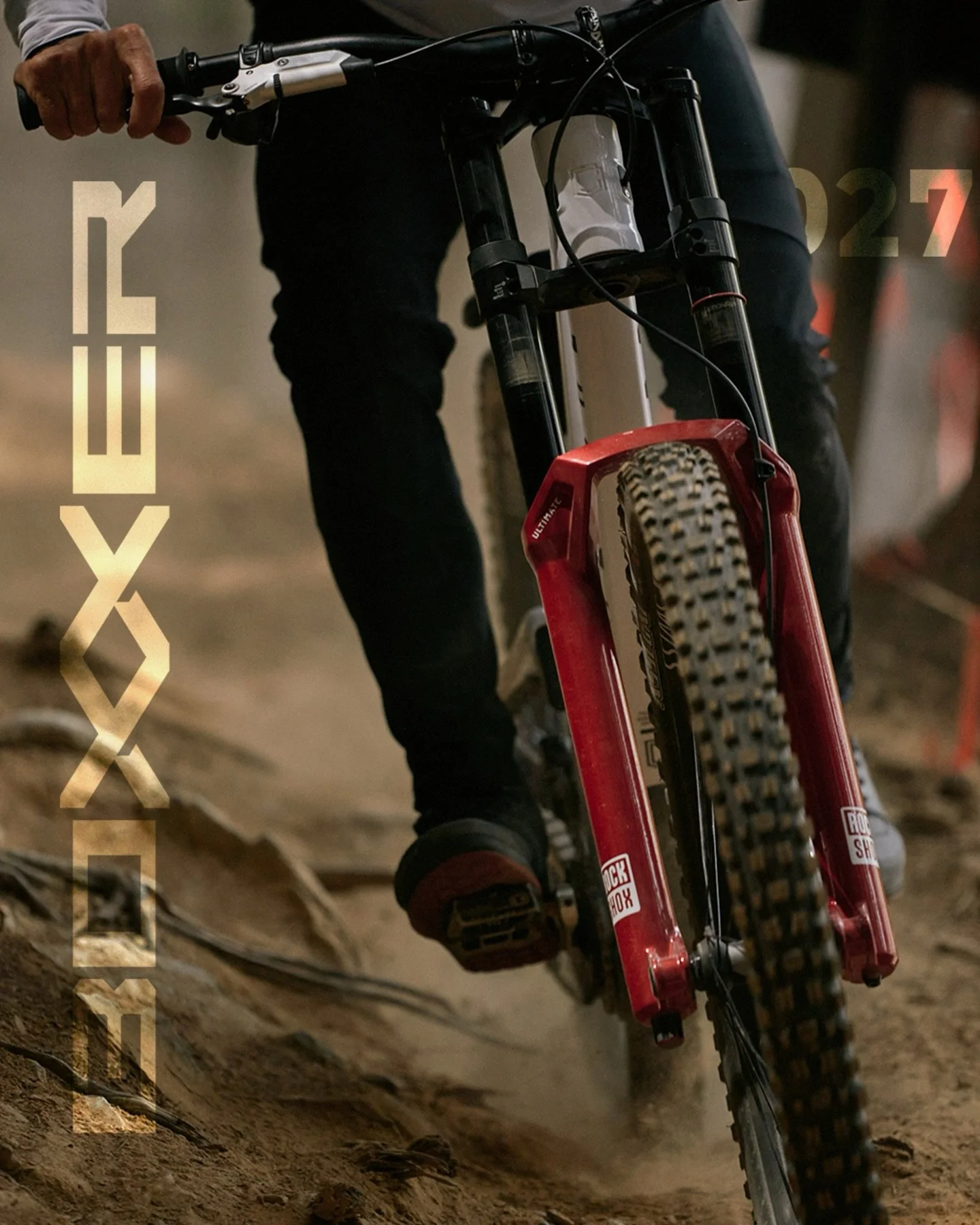 NOUVELLE &Egrave;RE DE LA BOXXER CHEZ ROCKSHOX 🏔️
La @rockshox BoXXer D2 red&eacute;finit le contr&ocirc;le en descente. On te r&eacute;sume les 3 piliers qui transforment cette ic&ocirc;ne de la DH :

1️⃣ La chasse aux frictions La performance comm