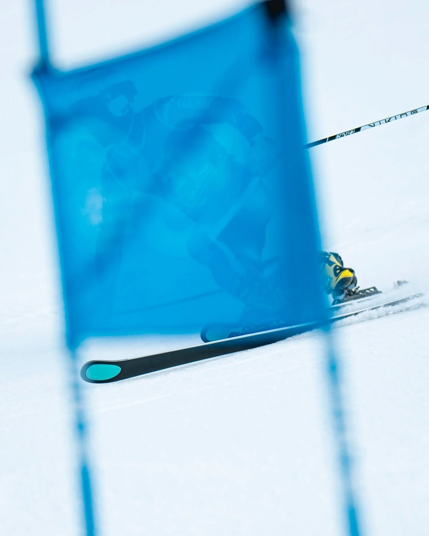 Telemark World Cup from a distance. 

Always so fun to find different angles during the Telemark World Cup.

Thanks a lot @samdecout for the opportunity to shoot for @fis_telemark 🙏🔥

@skiarea.campiglio #telemark #telemarkskiing #telemarkworldcup #