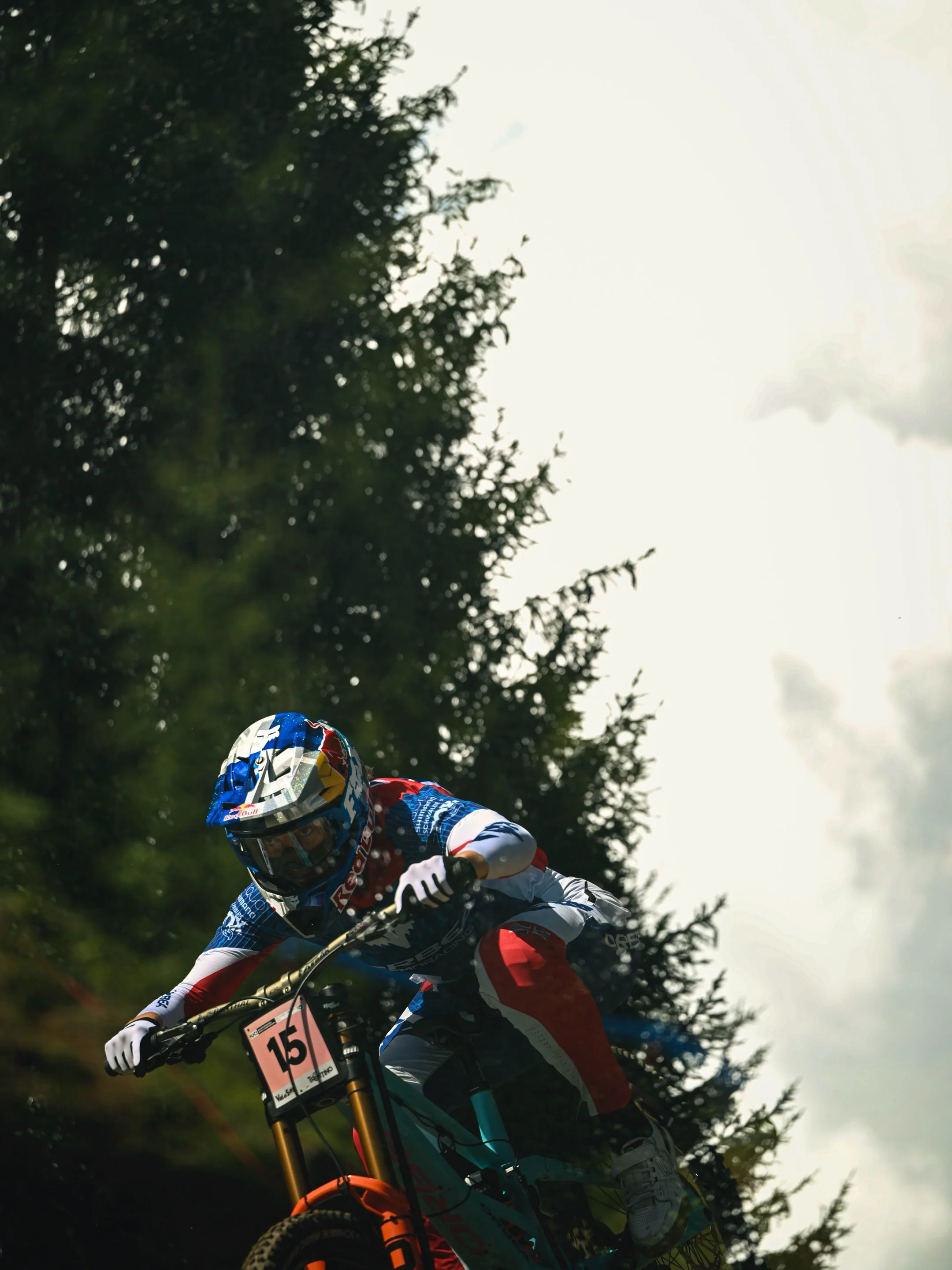 From the forest with love.
Downhill World Champs &rsquo;26 &mdash; Val di Sole.

[All effects in-camera]

@uci_mountainbike @valdisolebikeland @visittrentino
#ucimtbworldchampionships #downhillmtb #noai