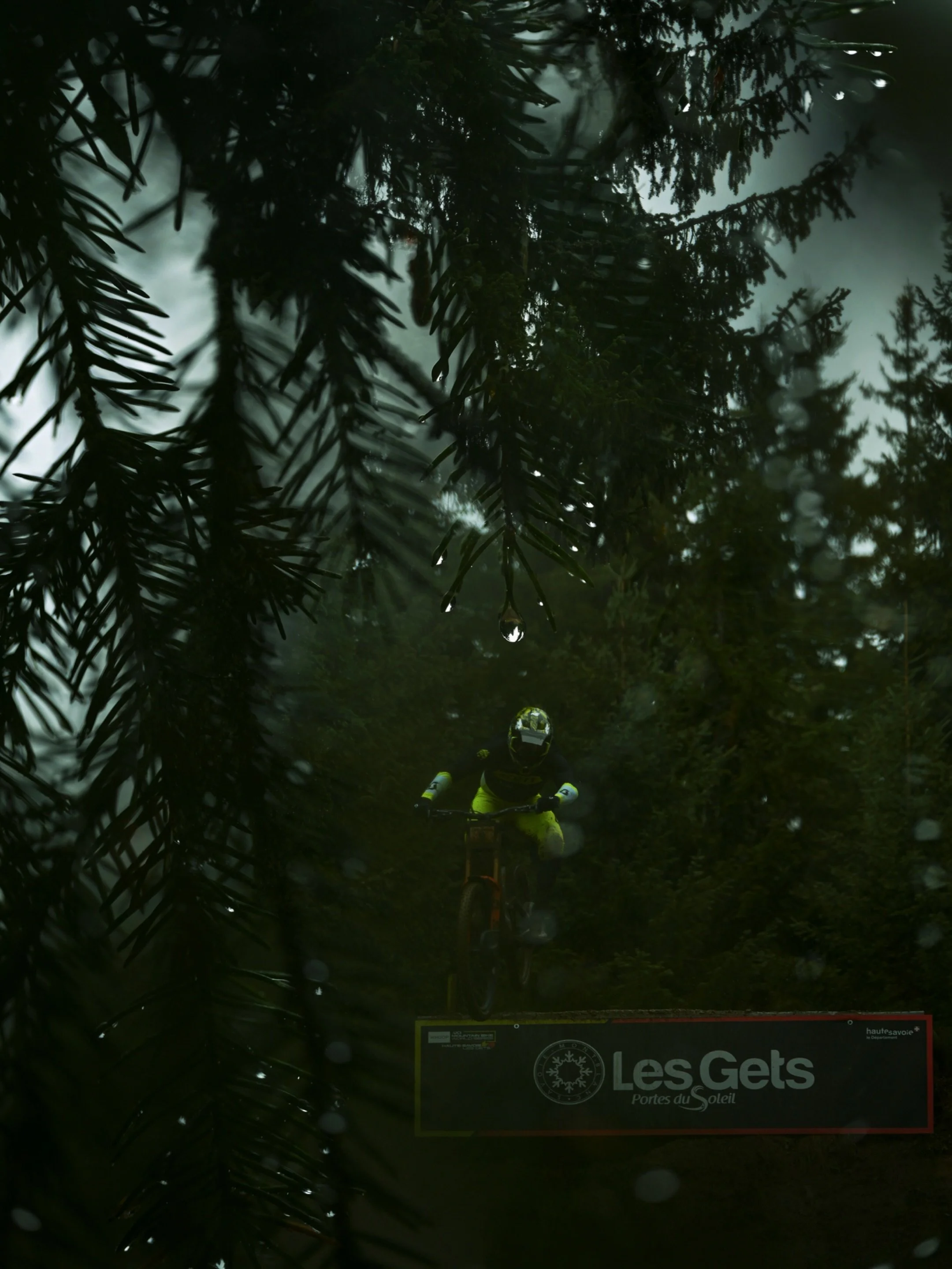 Multiple rain exposures in Les Gets.

All effects in camera 📸

@uci_mtbworldseries @lesgetsofficiel @lesgetsbikepark #lesgetsworldcup 
#ucimtbworldcup #uciworldcup #mtbworldcup