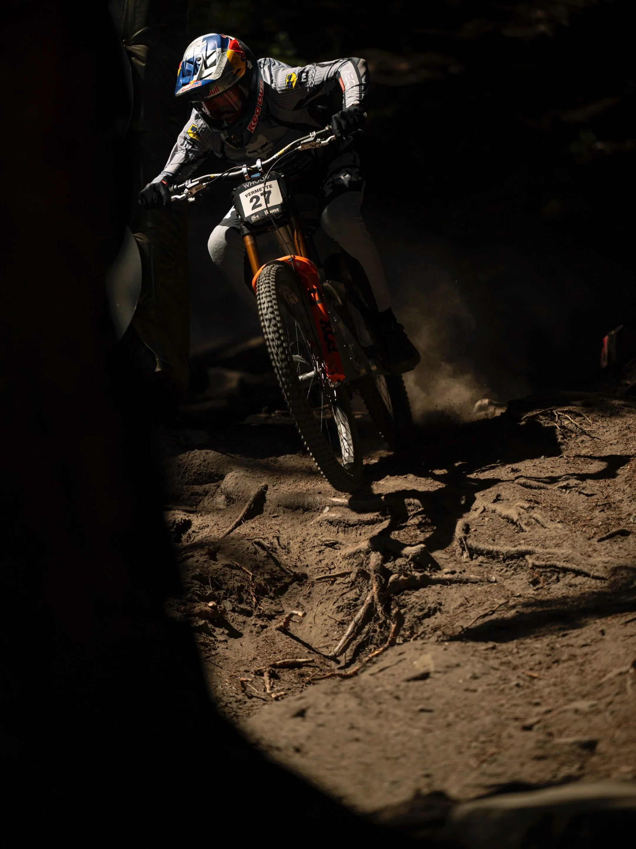 Battle between light and shadows in La Thuile.

Challenging track to shoot, but boy the action was mental. 

@uci_mtbworldseries&nbsp;@lathuilebikeworld #ucimtbworldcup&nbsp;#uciworldcup&nbsp;#mtbworldcup