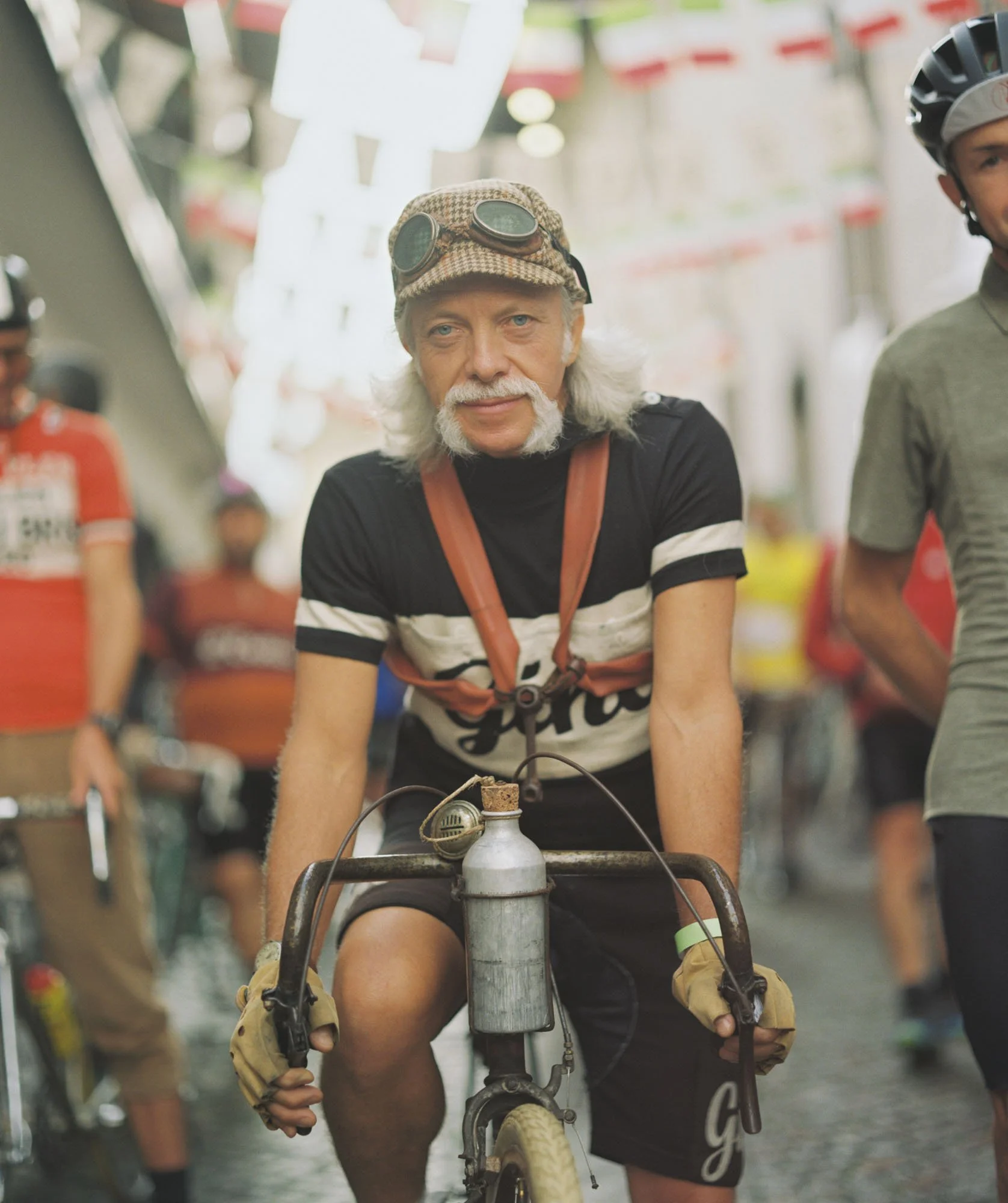 Rödatellina - Analog_555_4_@ulyssedaessle.jpg