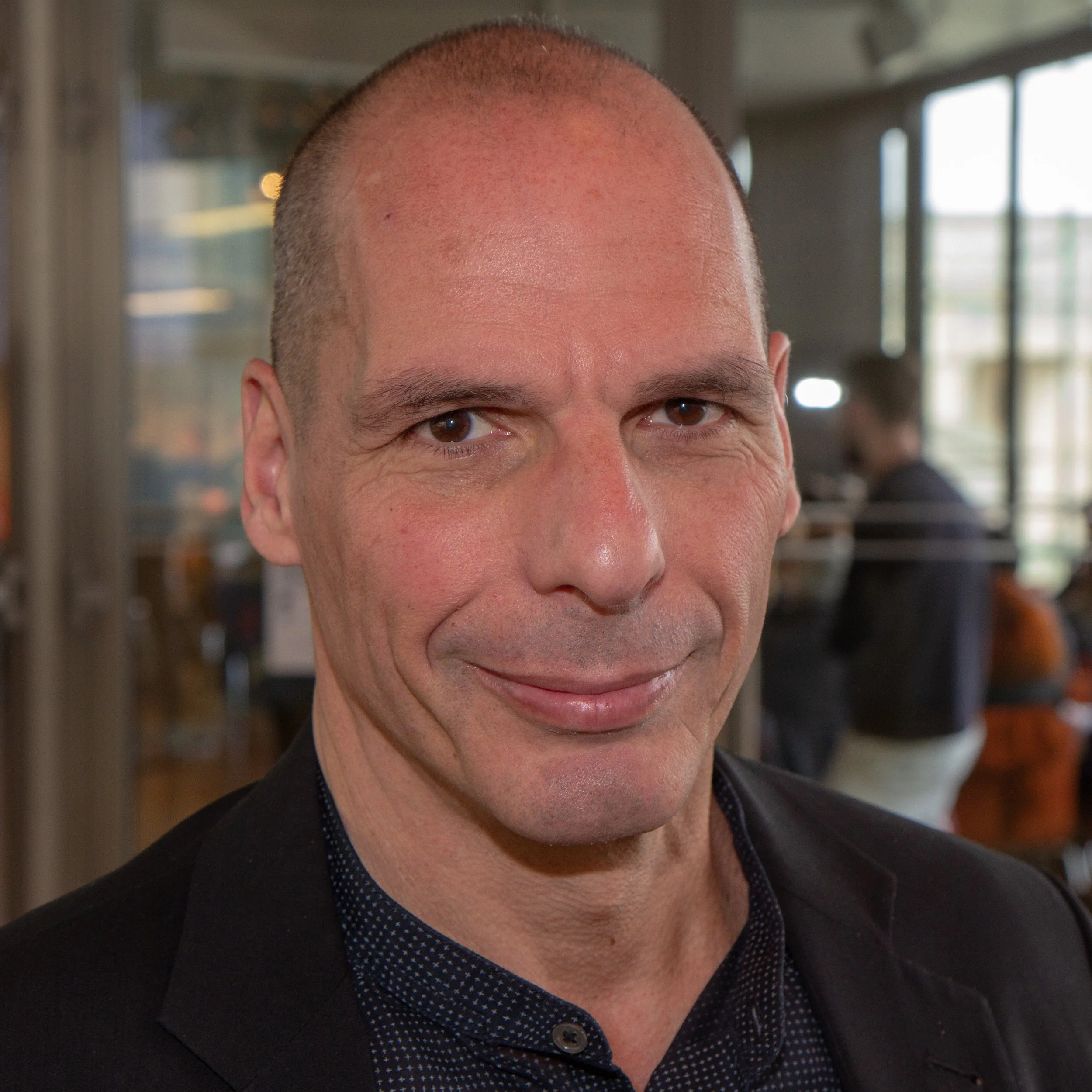 2019-04-13_Yanis_Varoufakis_by_Olaf_Kosinsky-0658_(cropped).jpg