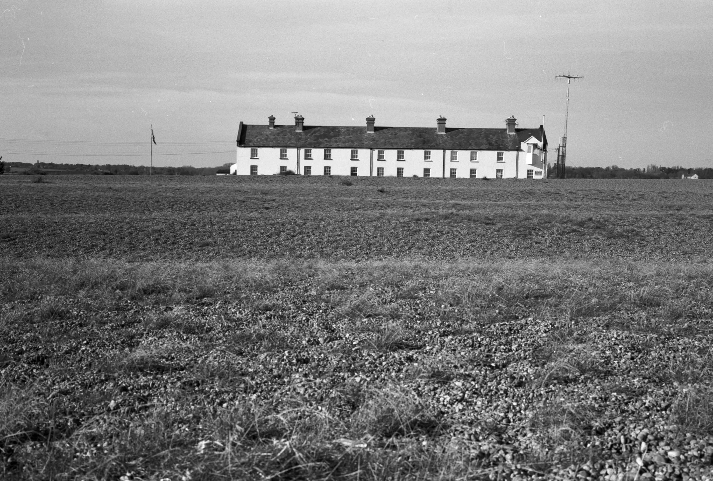 230219 Shingle Street Fine Weather B&W II -- shinglest19.jpg