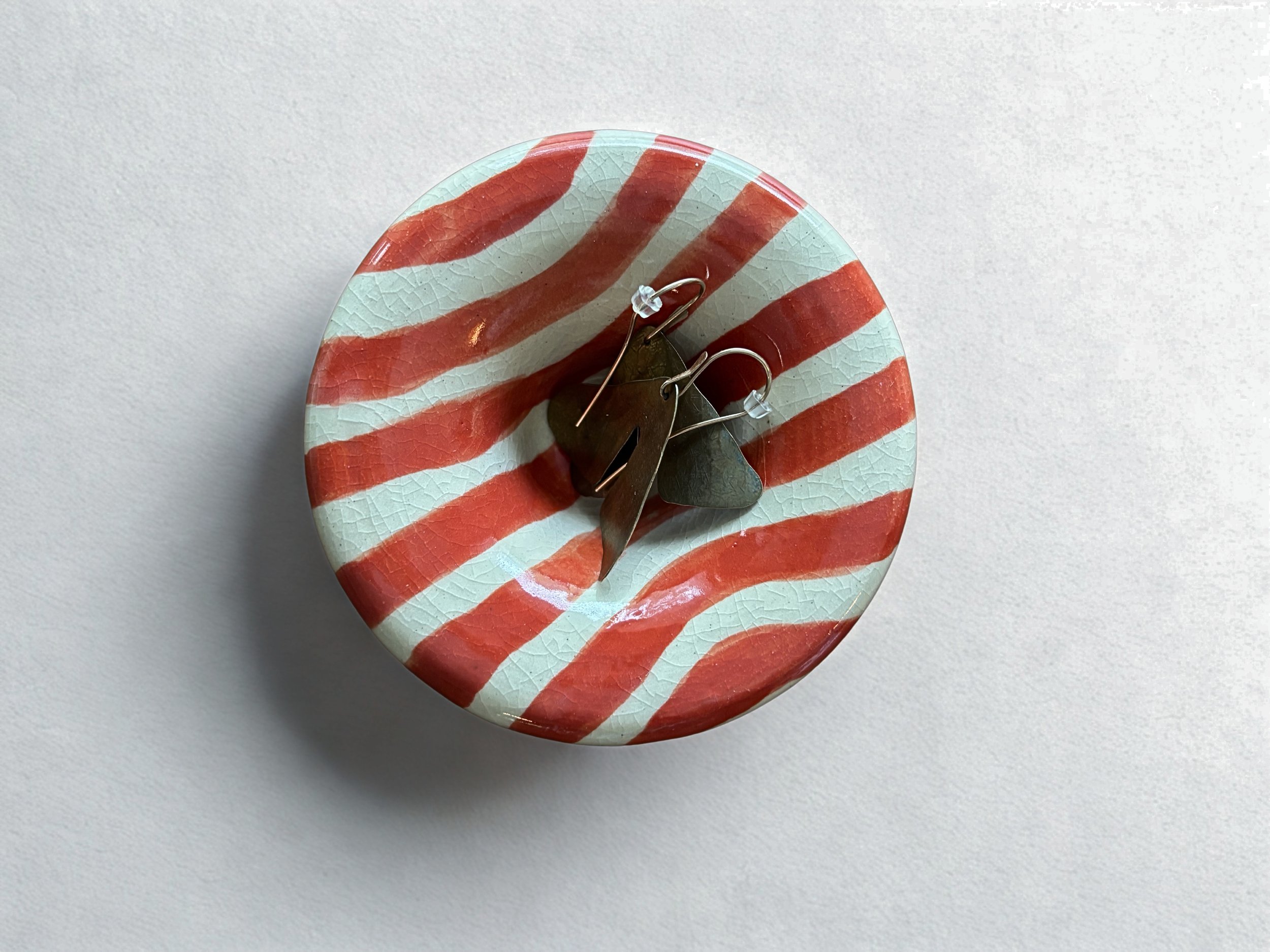 stripe catch all puffy red styled.jpg