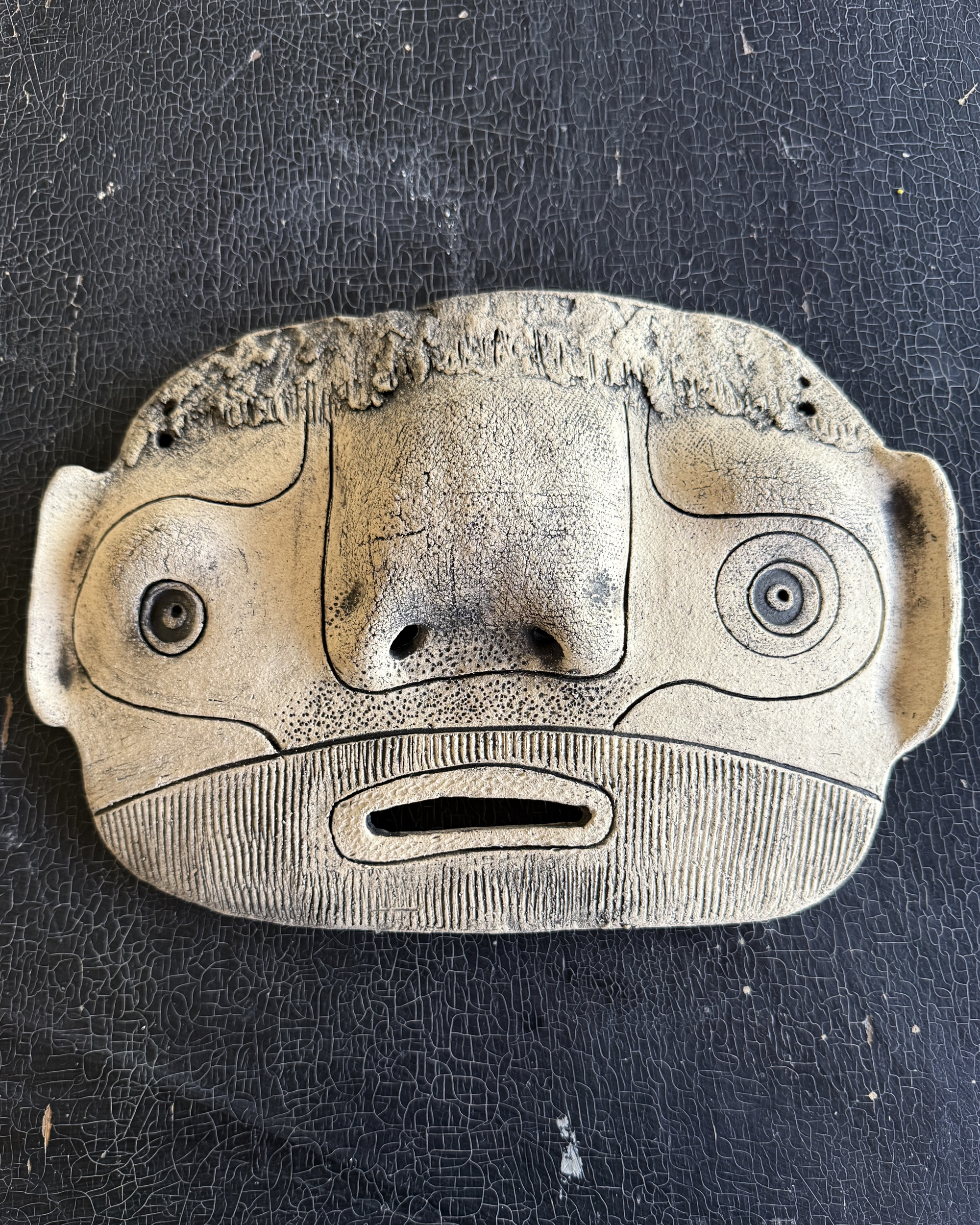 mask-raymon-wall-hanging.png