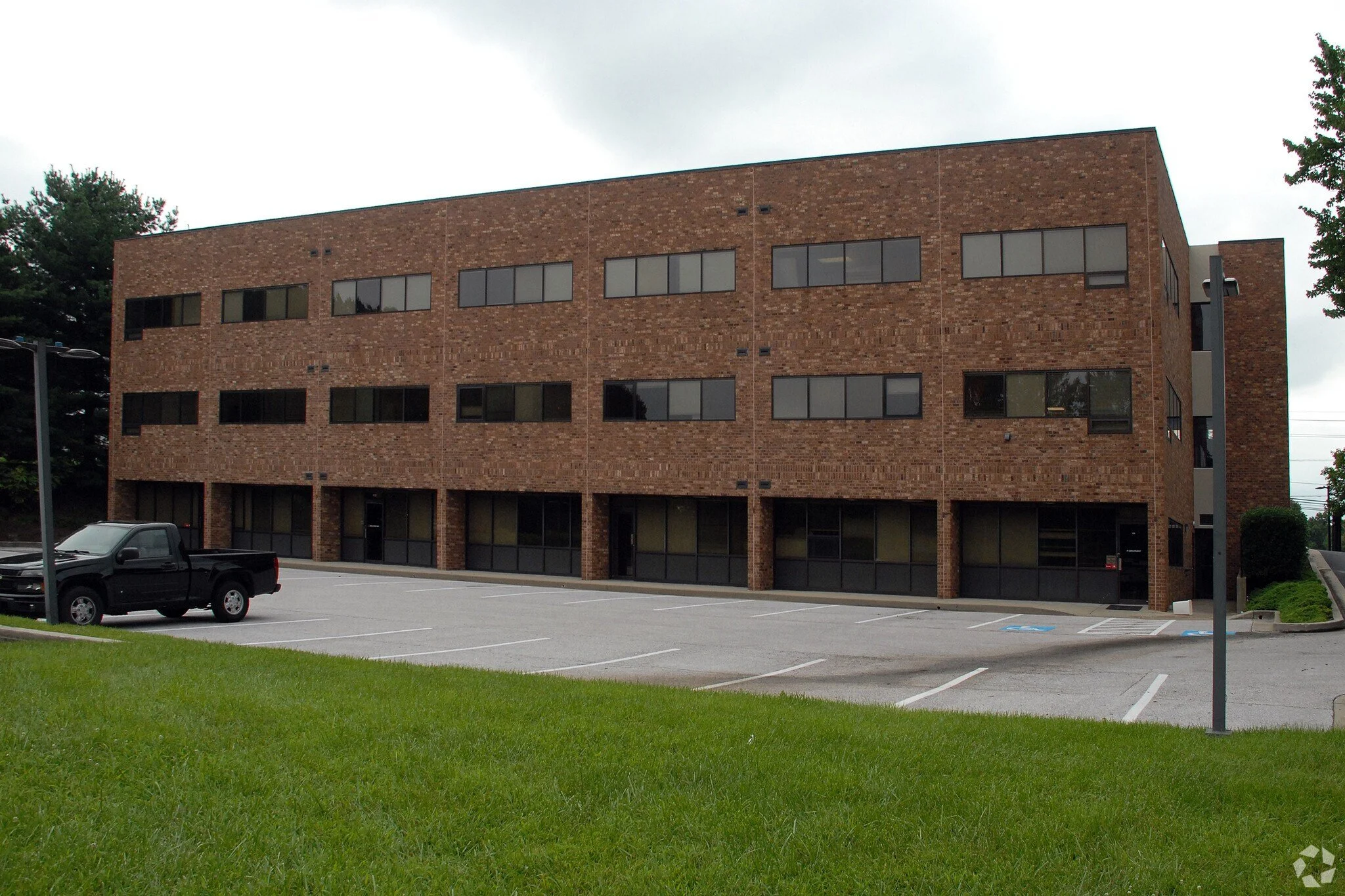 4109-4111-E-Joppa-Rd-Nottingham-MD-Building-Photo-4-LargeHighDefinition.jpg