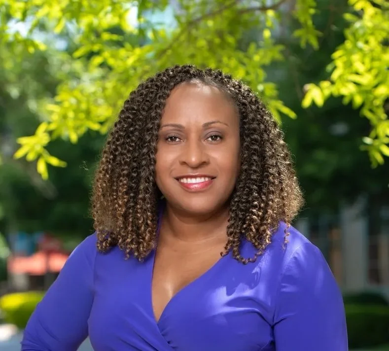 Cameo-Roberson-Financial-Advisors-Business-Coach-1 copy.jpg