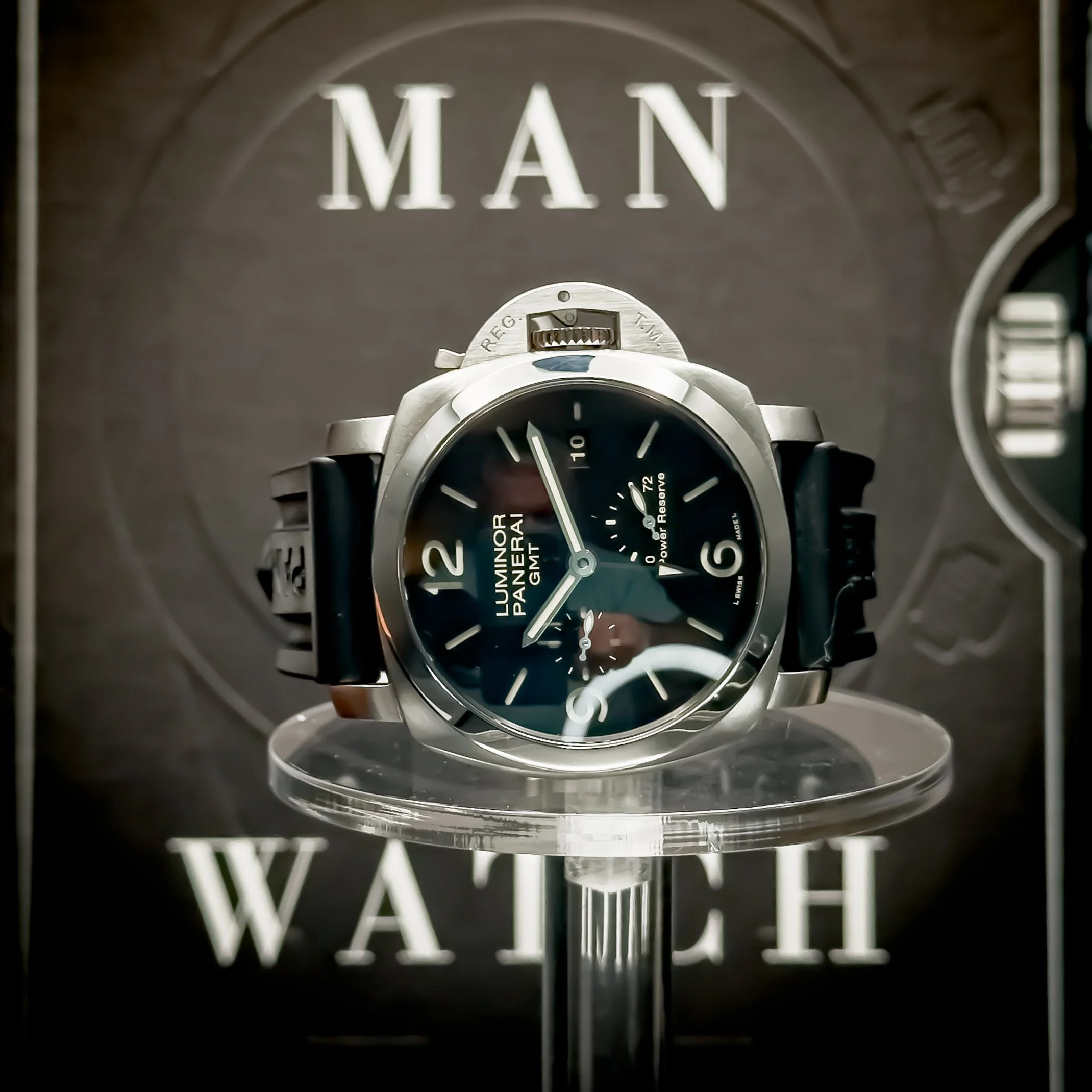 Panerai PAM00321 3 Day Reserve GMT