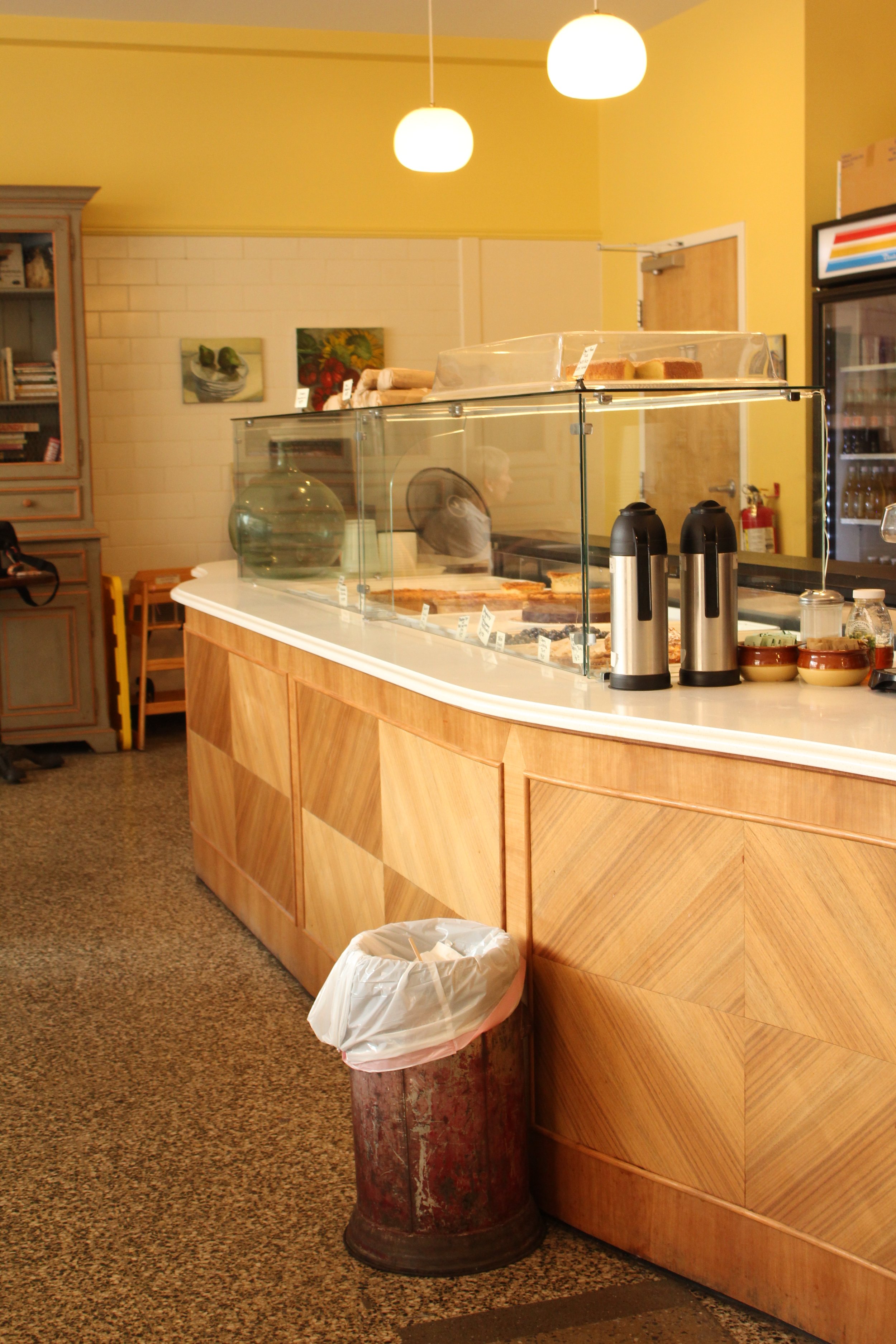 LaBaguette-cafe-APLohmannGeneralContracting-FineCarpentry-commercialrenovation-contractor-historicpreservation(1).jpeg