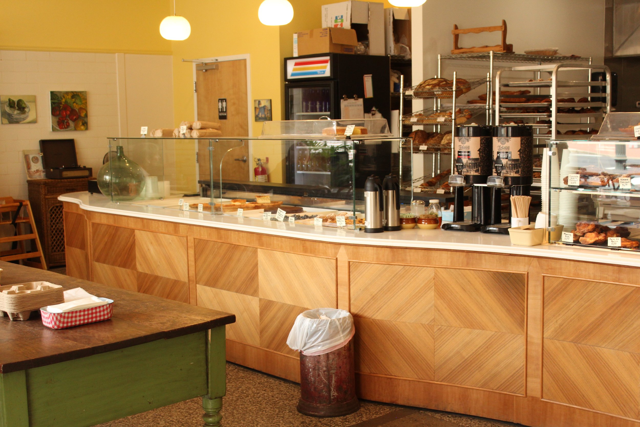 LaBaguette-cafe-APLohmannGeneralContracting-FineCarpentry-commercialrenovation-contractor-historicpreservation(5).jpeg