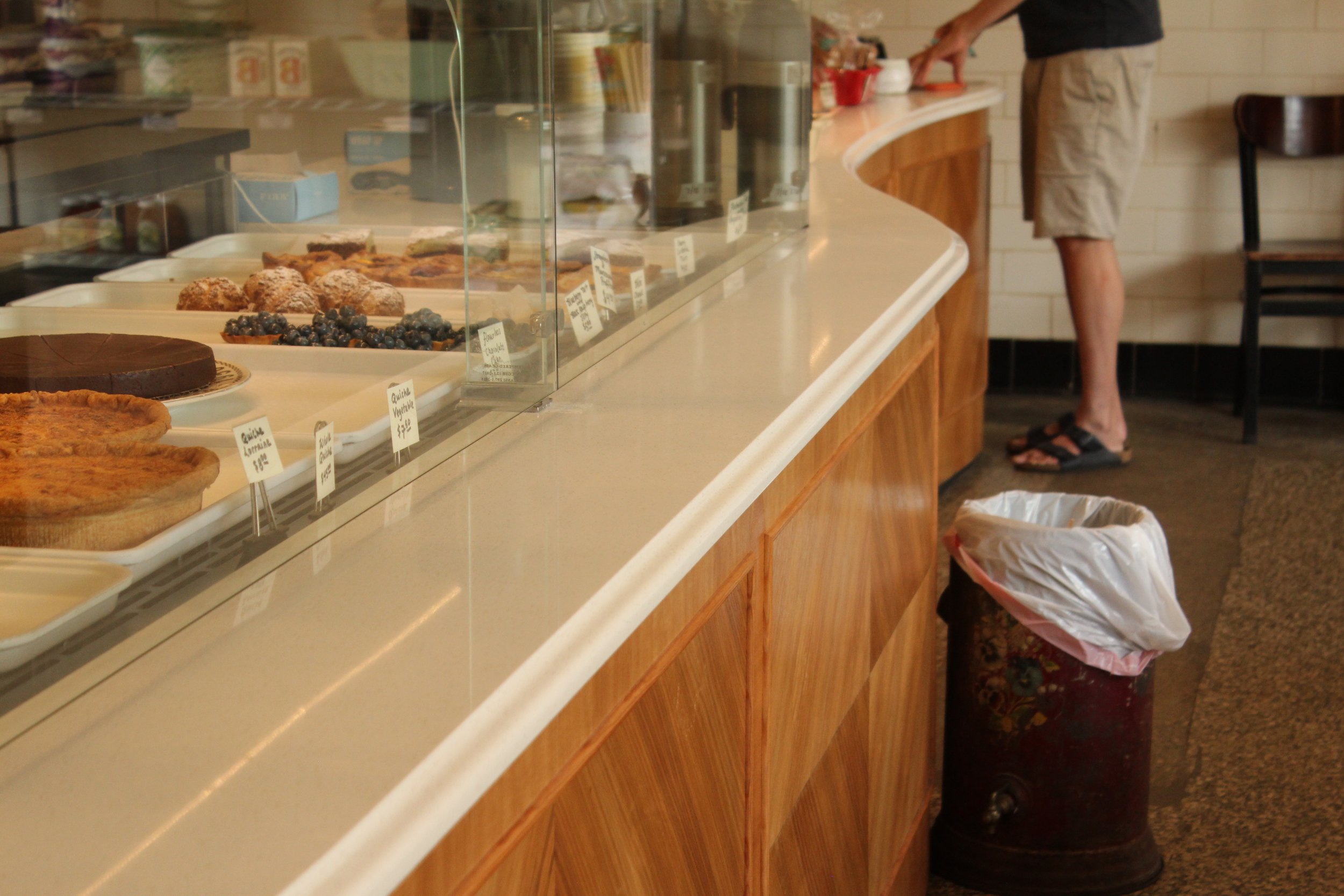 LaBaguette-cafe-APLohmannGeneralContracting-FineCarpentry-commercialrenovation-contractor-historicpreservation(18).jpeg
