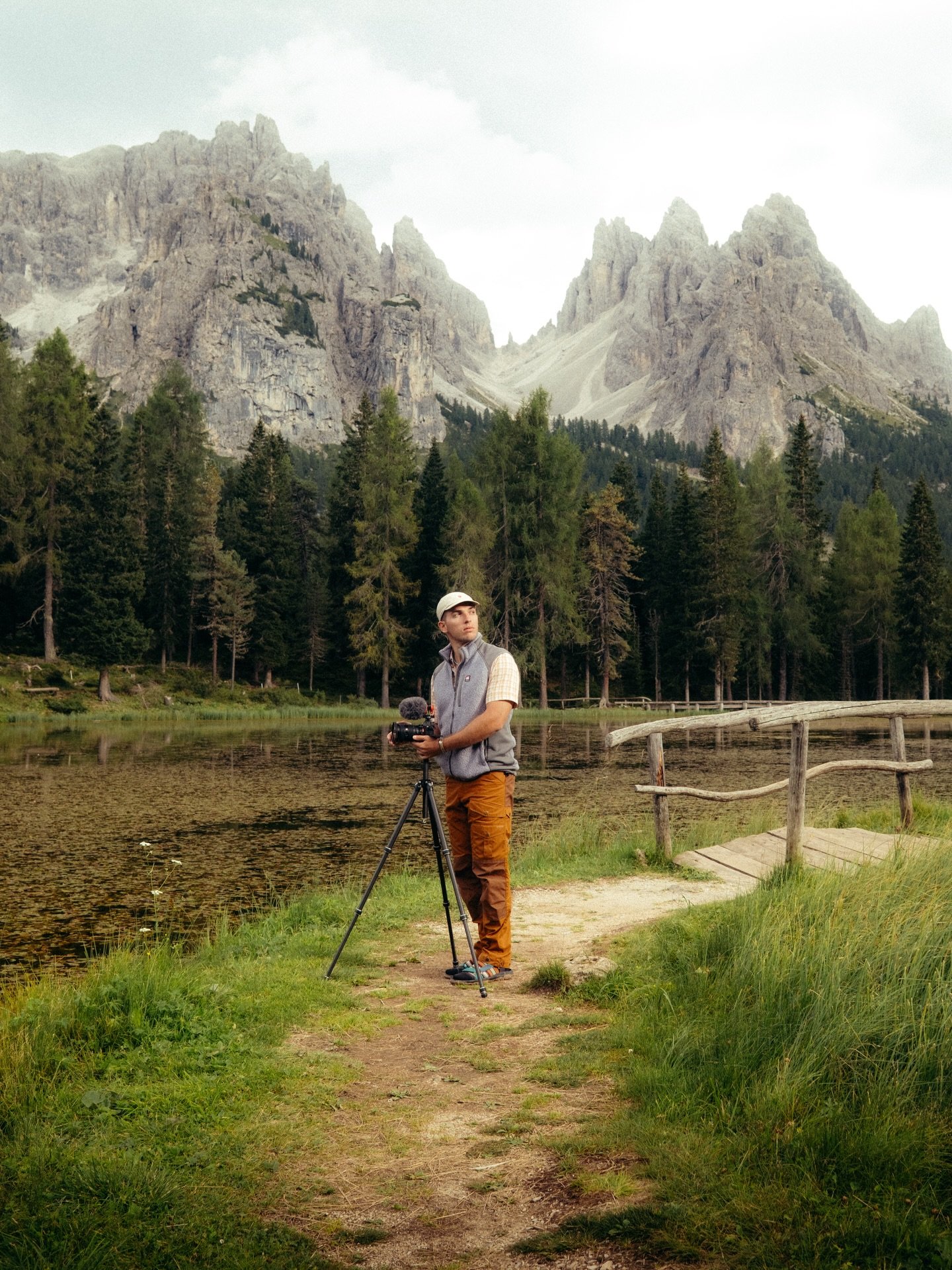 Moments from Alpe di Siusi 🇮🇹

#dolomites #fujifilm #roam #italy #filmmaker