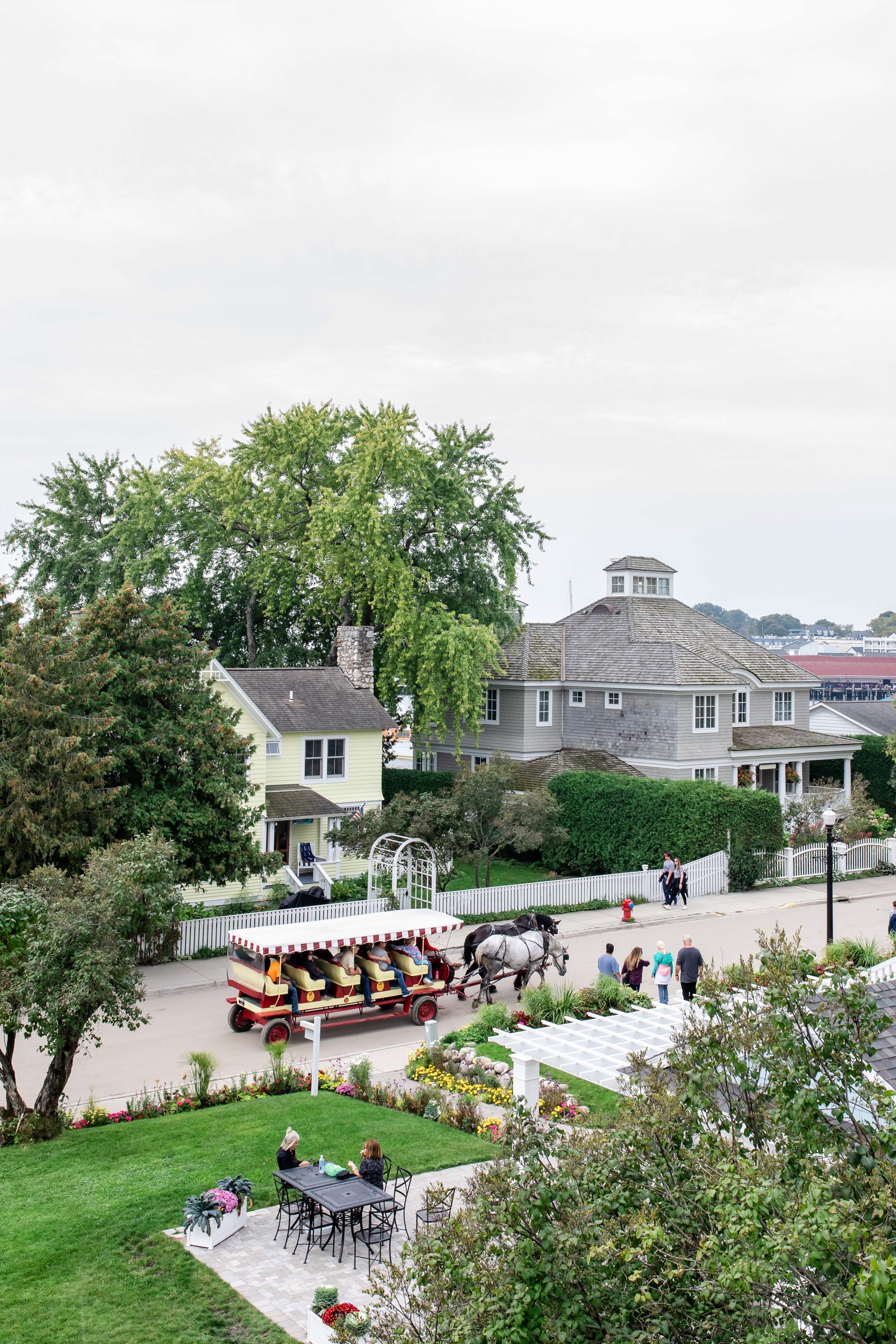 kandra-lynn-photography-2021-mackinac-island-wedding-003.jpeg