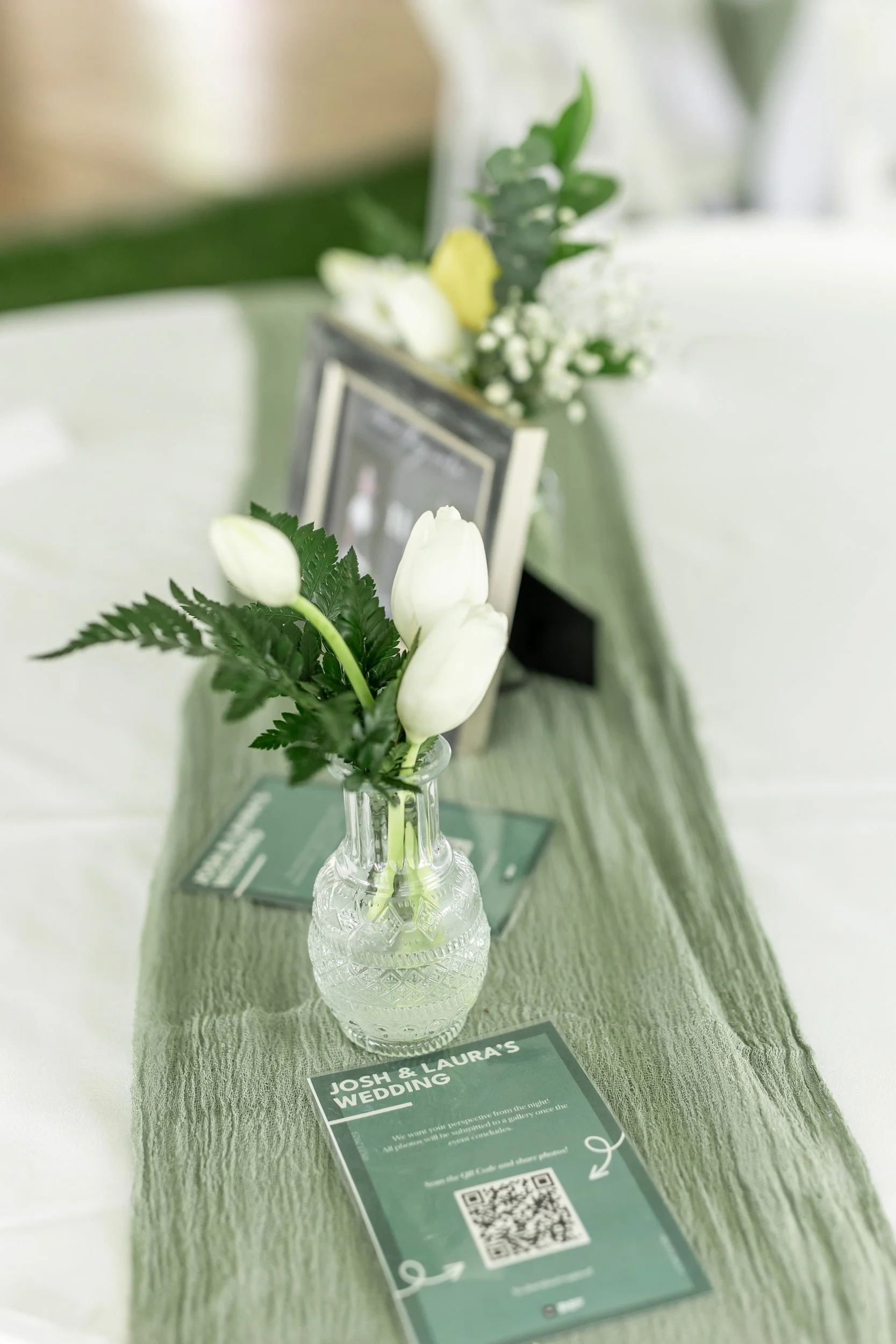kandra-lynn-photography-michigan-state-horticulture-gardens-wedding-091.jpg