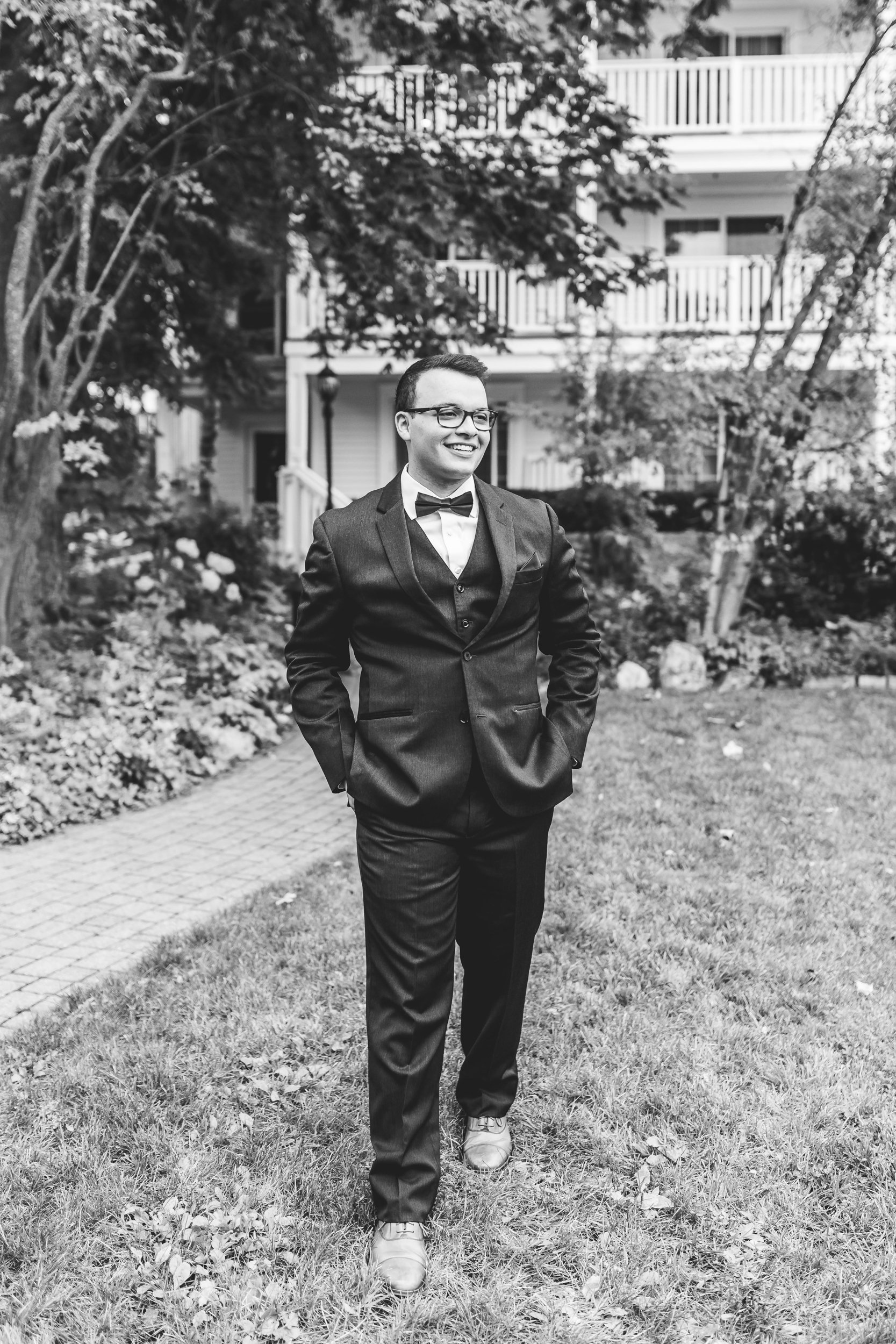 kandra-lynn-photography-2021-mackinac-island-wedding-059.jpeg
