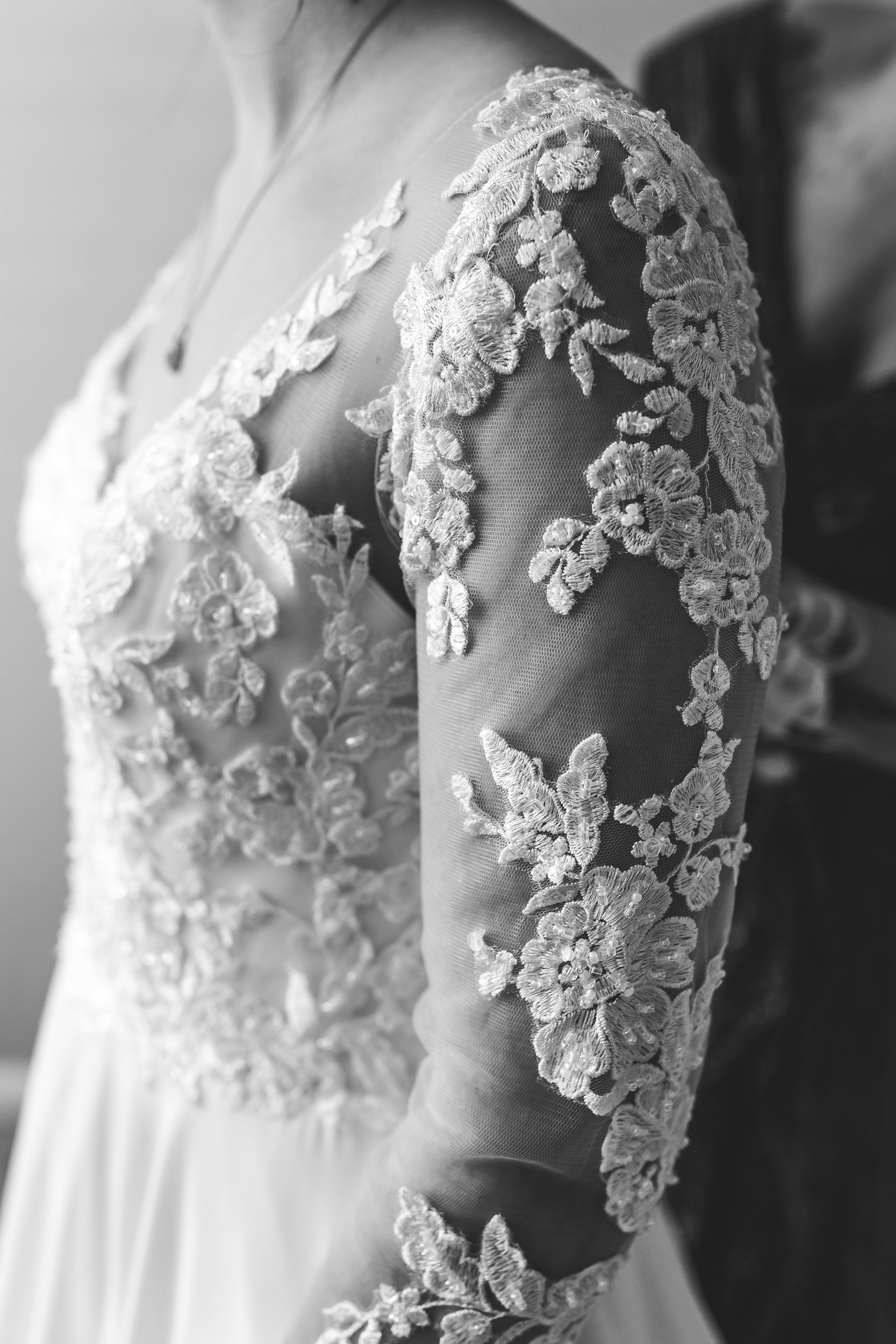 kandra-lynn-photography-2022-dearborn-country-club-wedding-011.jpeg