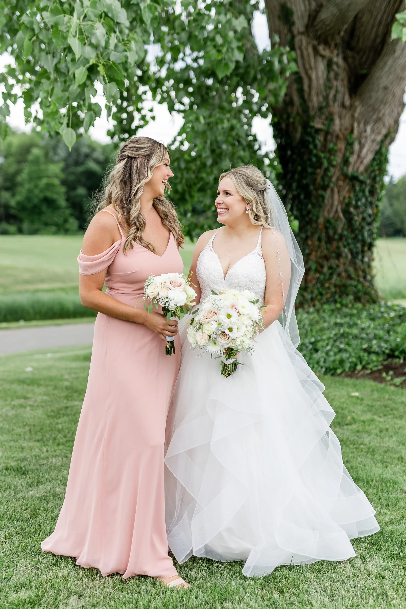 kandra-lynn-photography-2022-fox-hills-golf-wedding-038.jpeg