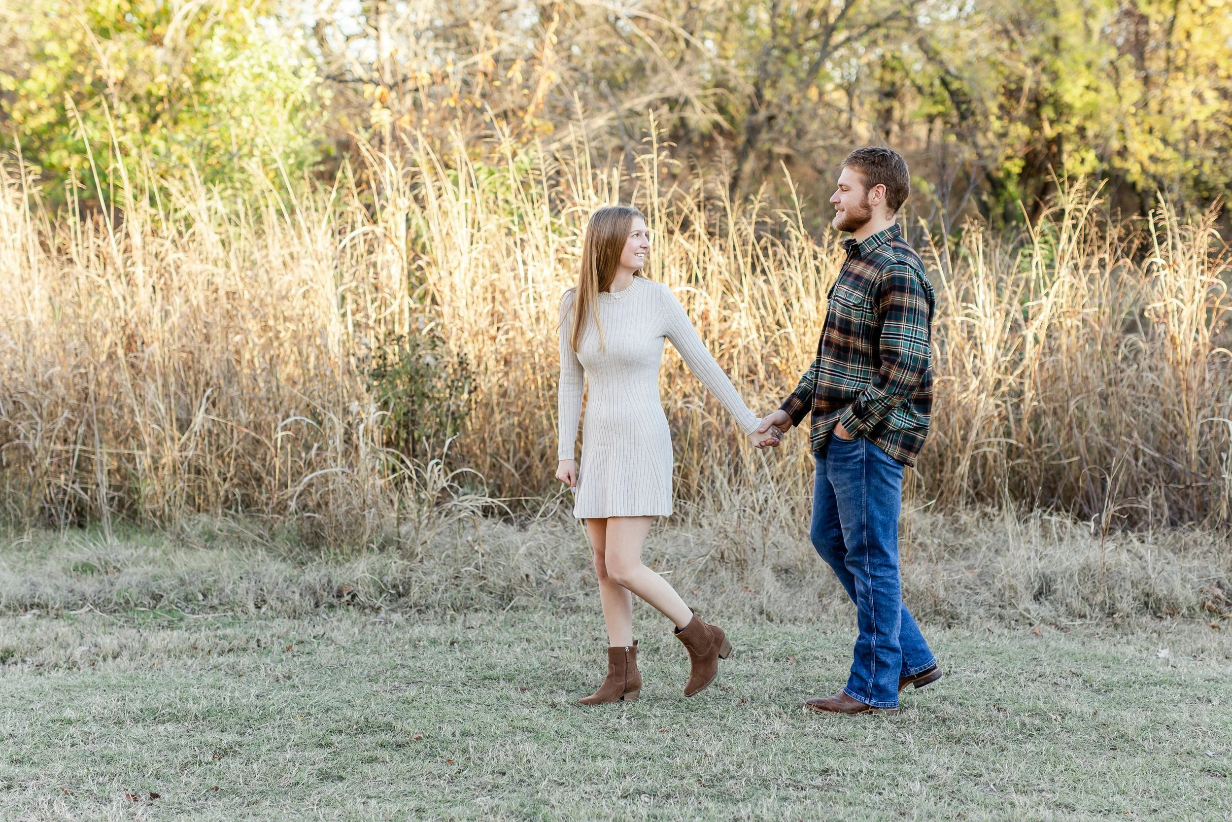 kandra-lynn-photography-2024-fall-engagement-28.jpg