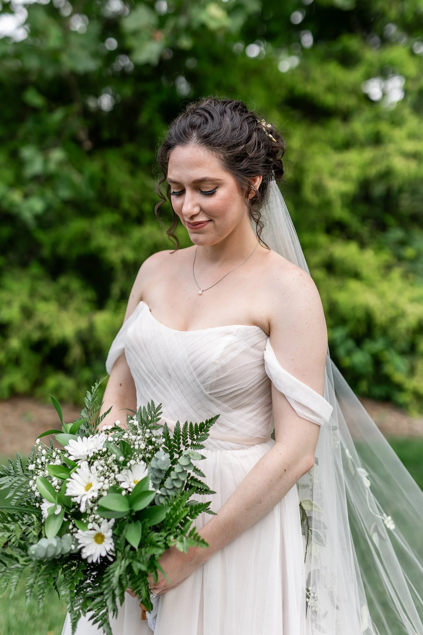 kandra-lynn-photography-michigan-state-horticulture-gardens-wedding-042.jpg