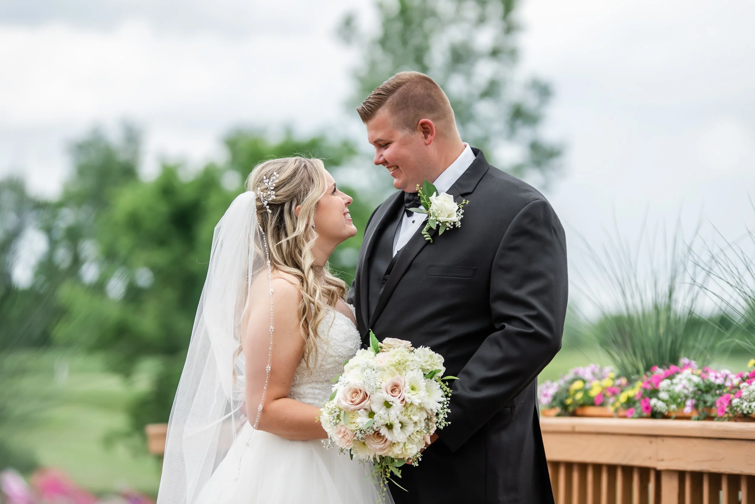 kandra-lynn-photography-2022-fox-hills-golf-wedding-050.jpeg