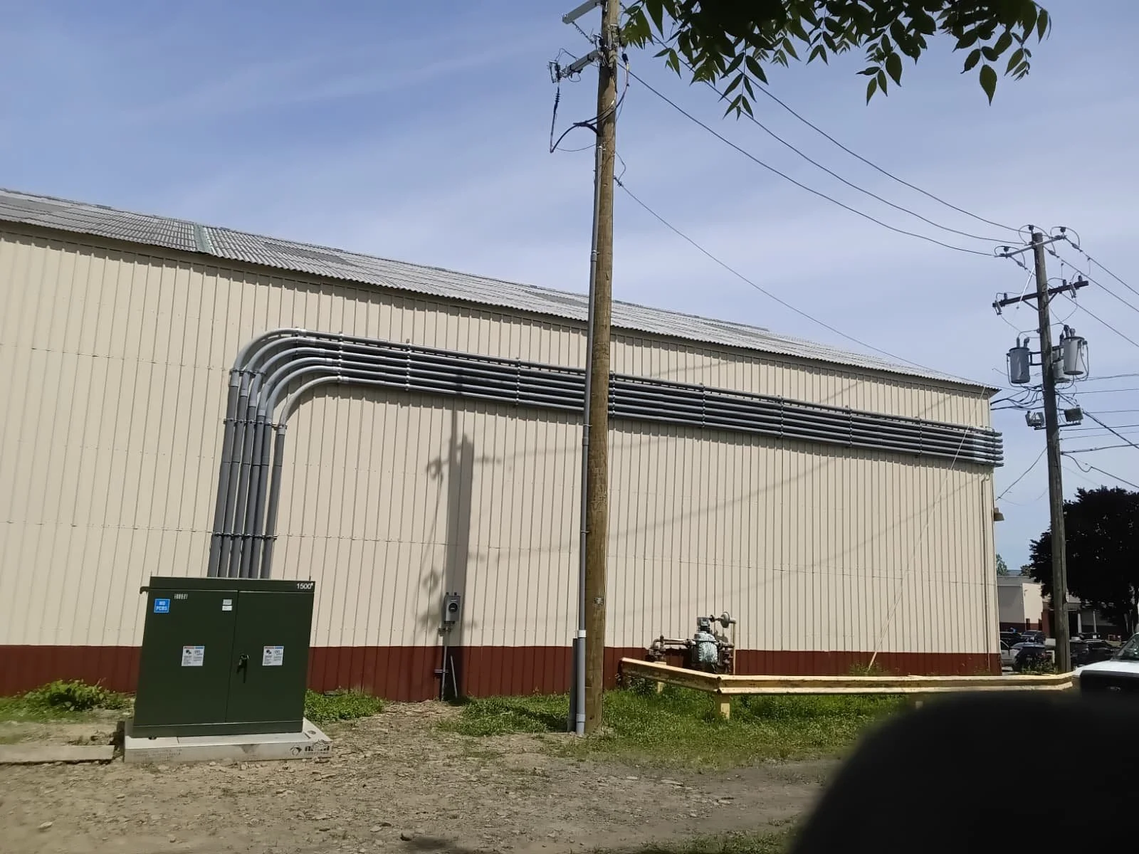 Swoyersville, PA: 2,000A 480v Warehouse Service