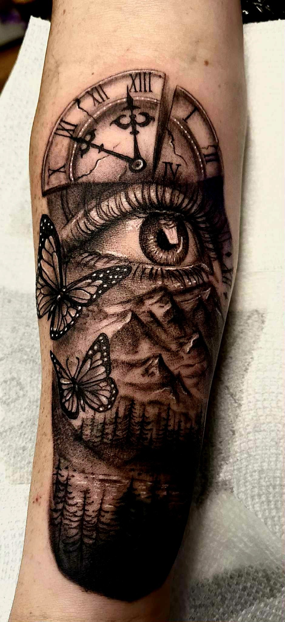 Eye and clock.jpeg