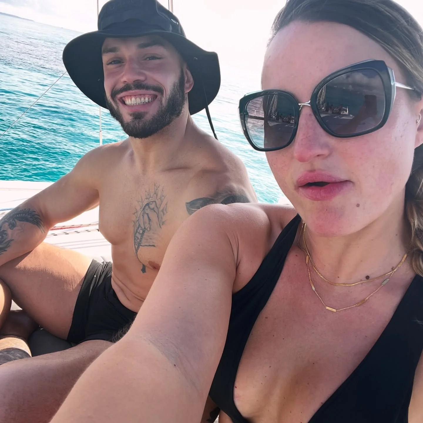 The year of ABUNDANCE 

Traveled ✈️
Ran @bell_mechanics certifications &amp; workshops🦾
Got engaged 💍
Moved to Long Island 🚛
Got pregnant 🍼

&hellip;and I&rsquo;ll officially be a DeGiuli come the new year 👰&zwj;♀️

Life is good. We are blessed.