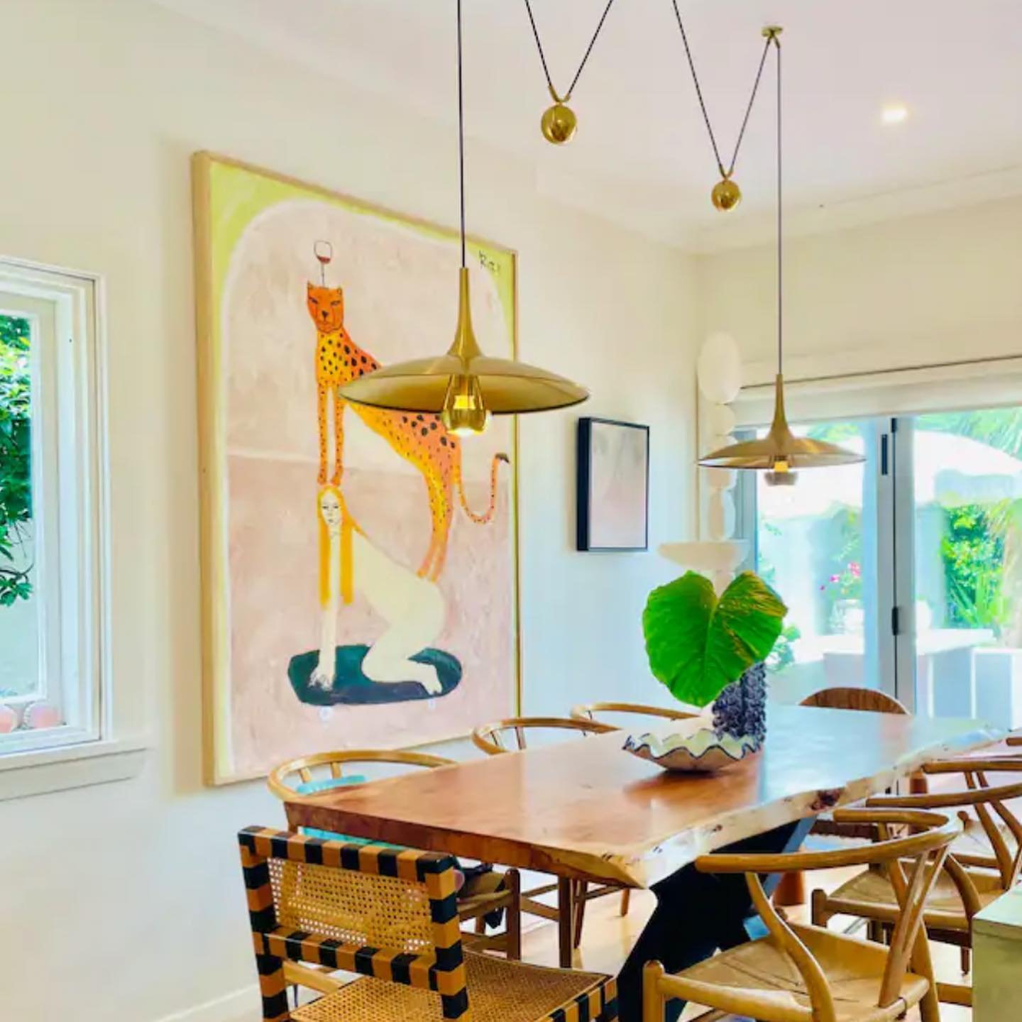Take a glimpse into the private collection of one of our founders, @daniellewhiteish From sunset-hued abstract gradients, figurative oil paintings, light-hearted tigers atop a nude and pearly, luminescent sculpted works, visual variety makes for a fa