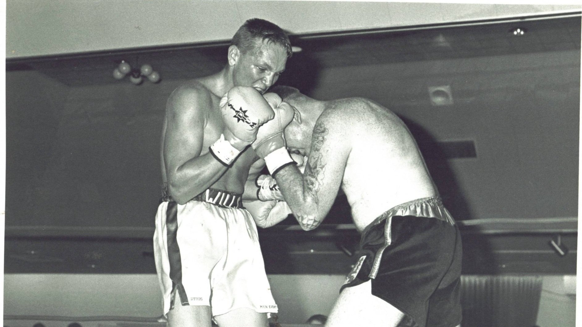 Gary Wills v Steve Hudson.jpg