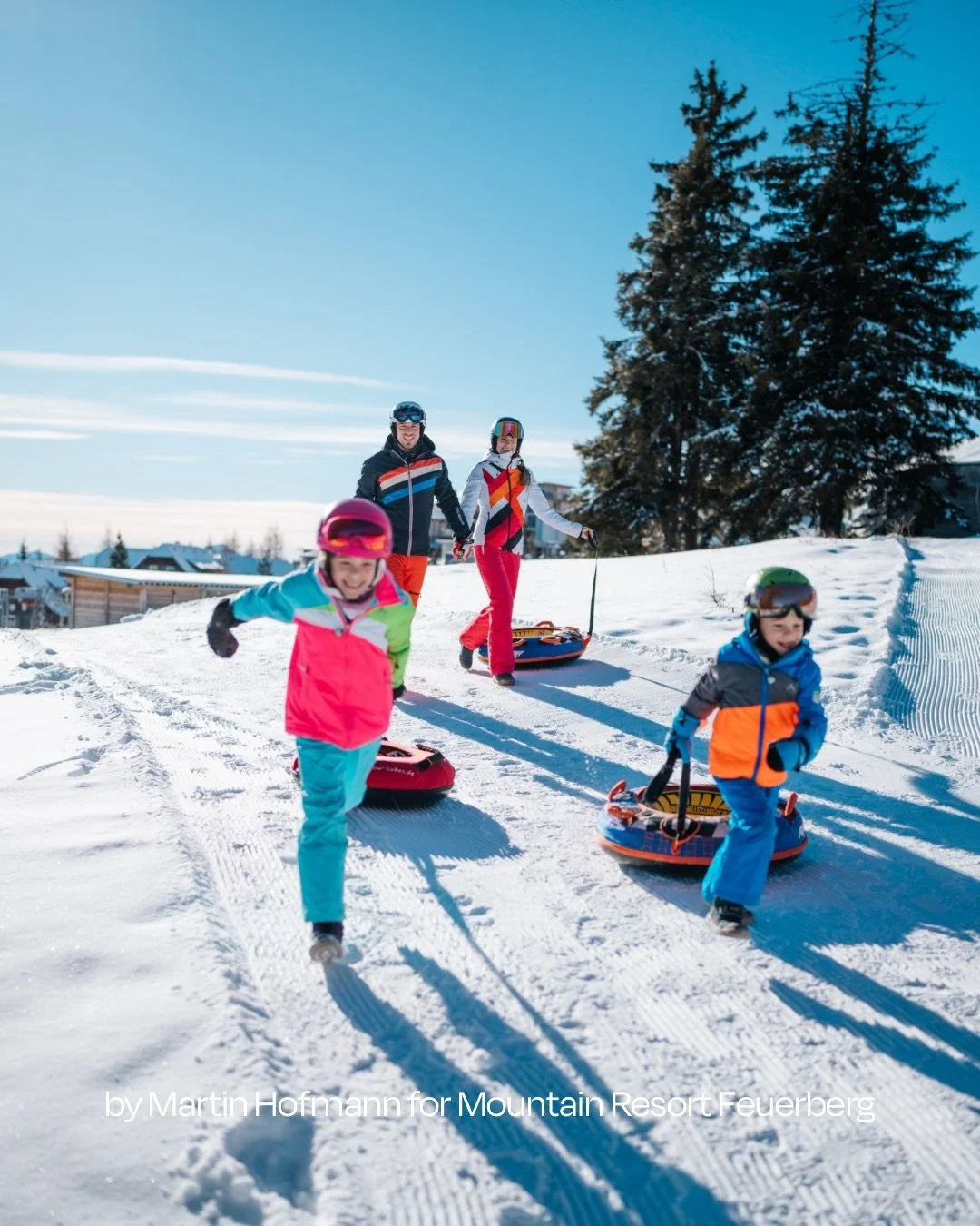 Everyone knows the struggle with outdoor (ski) content.

You need perfect snow. Ideally fresh powder, blue skies, sparkle, glittering snowfields. Sounds amazing.
But in reality? That&rsquo;s damn hard to find nowdays.

So&hellip; what do you do?

The