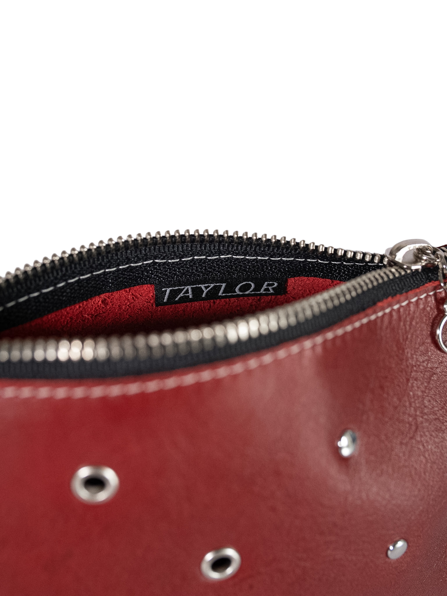 Pouch_Red_Tag.png