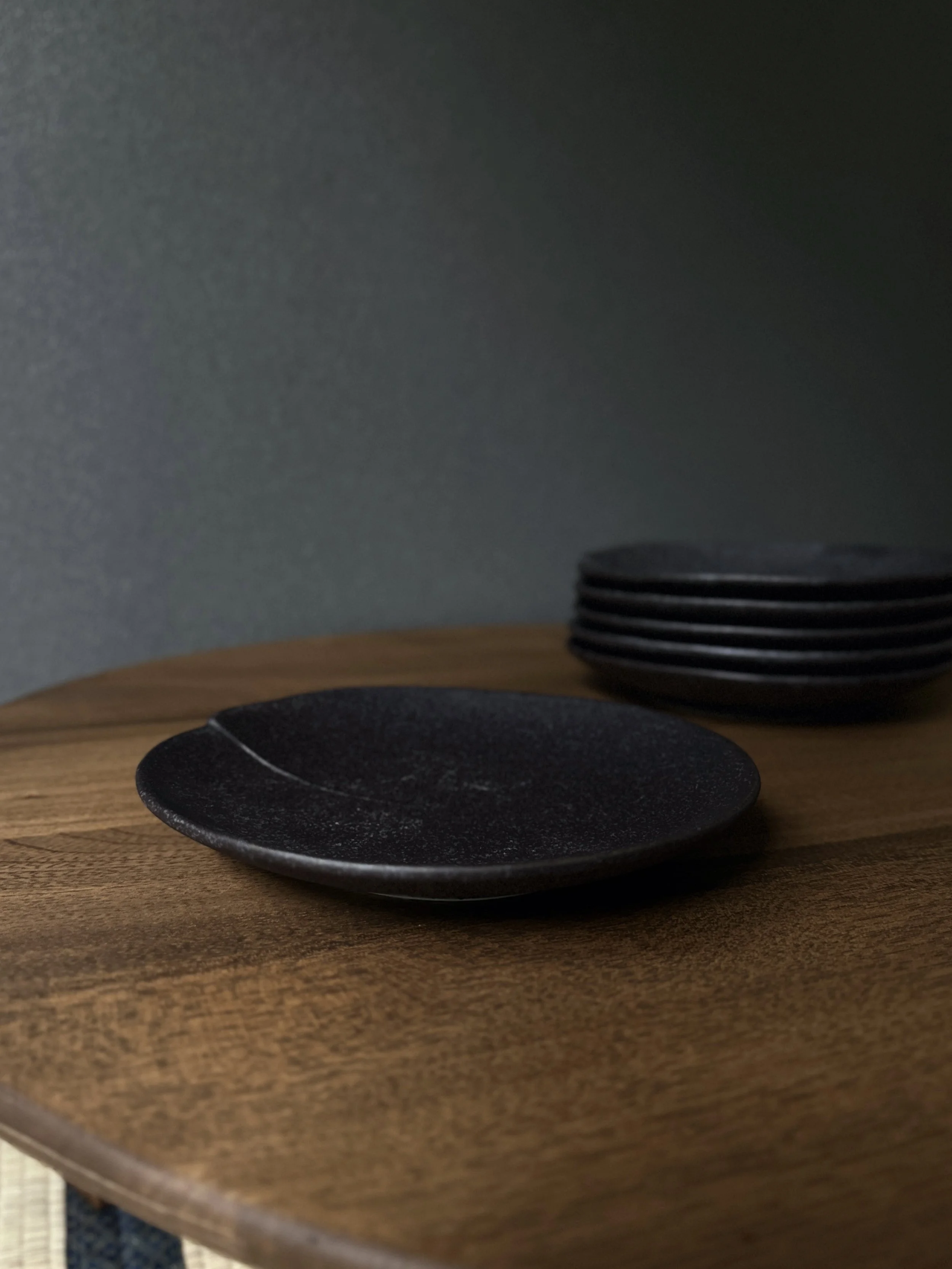 GREY PLATE - MEDIUM