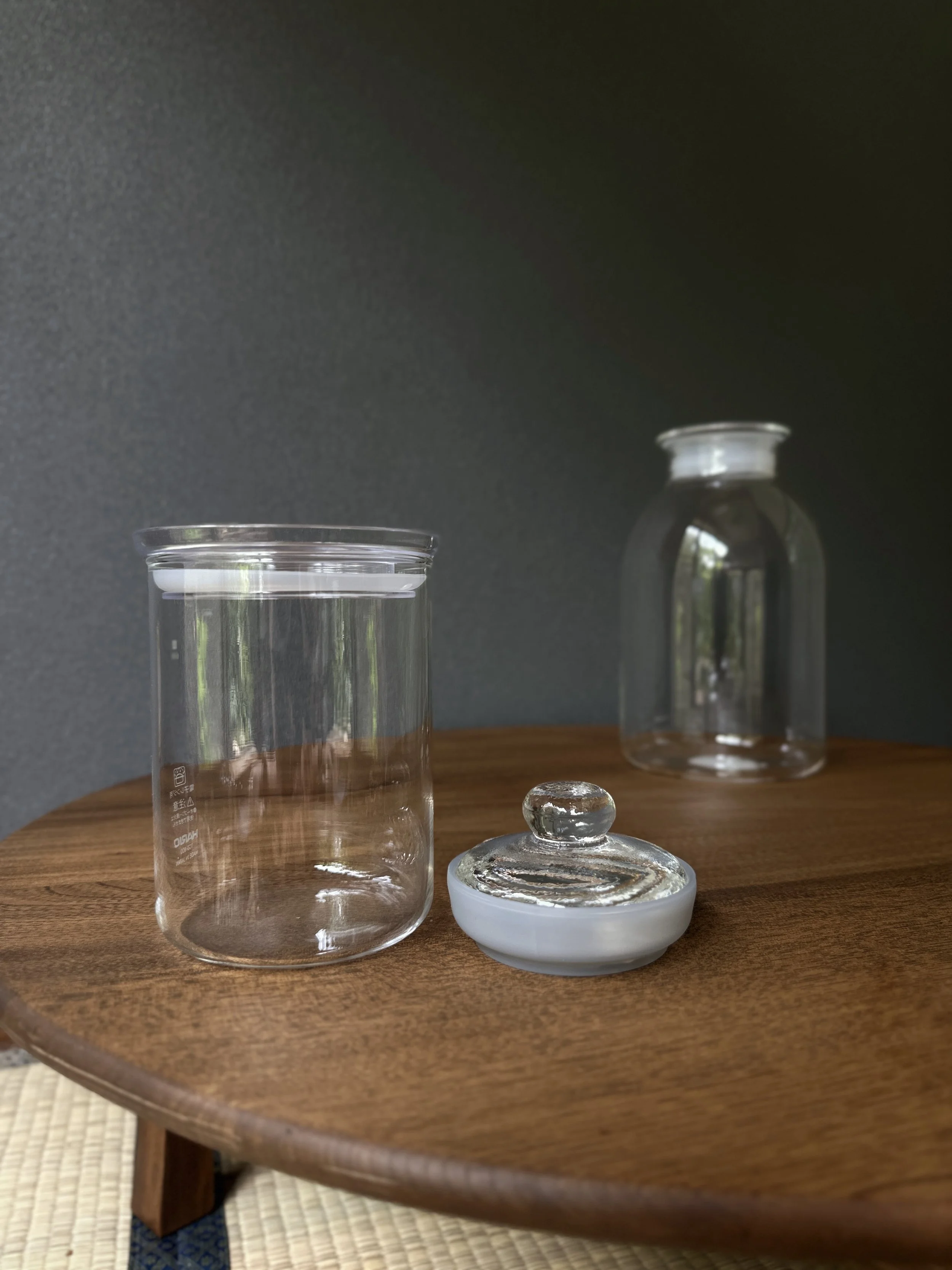 GLASS CANISTER - MEDIUM