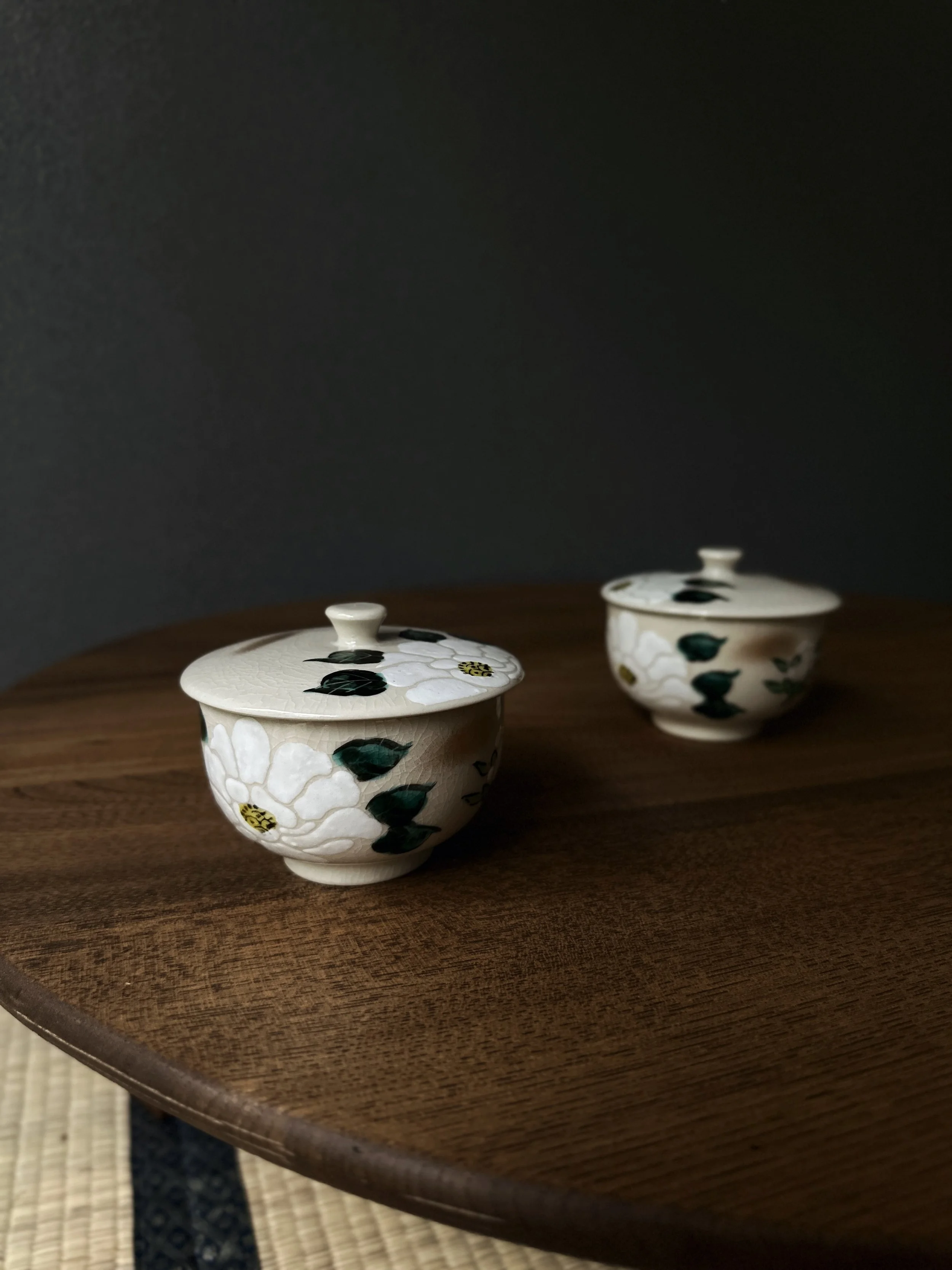 KUTANIWARE LIDDED TEA BOWL