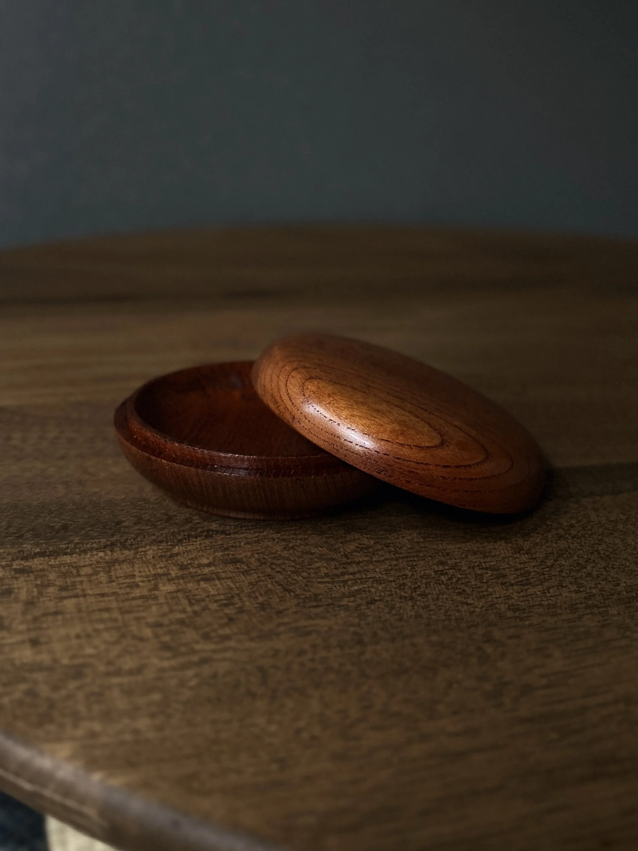 WOODEN LIDDED DISH
