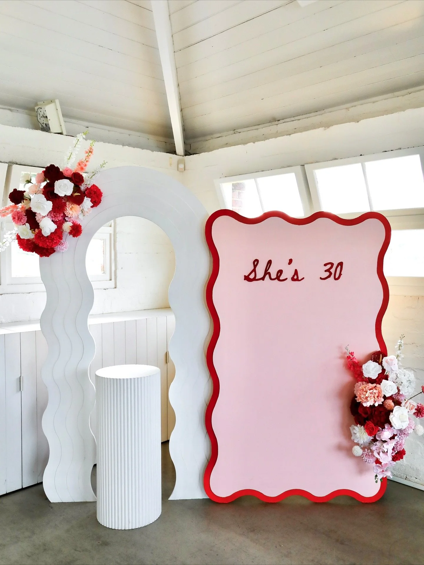 Mon Cheri for Paige&rsquo;s 30th 🌸🍒🥂❤️

@caledoniashores