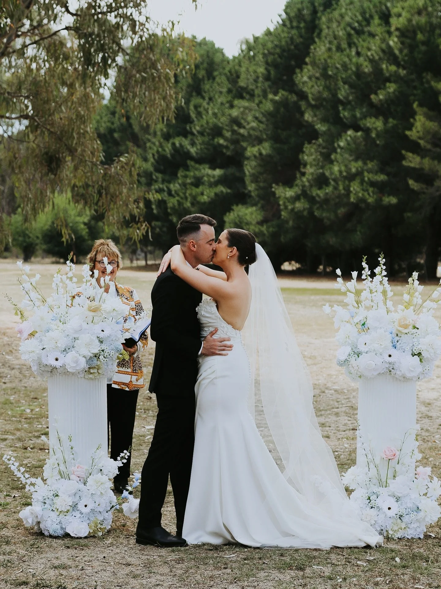Custom Silk Arrangements for Ben &amp; Mia 💛

Apologies I have been incredibly slack with social media recently as we are in the thick of our season and getting prepped for some epic weddings. 

HOWEVER, if you have been wanting to get in touch with