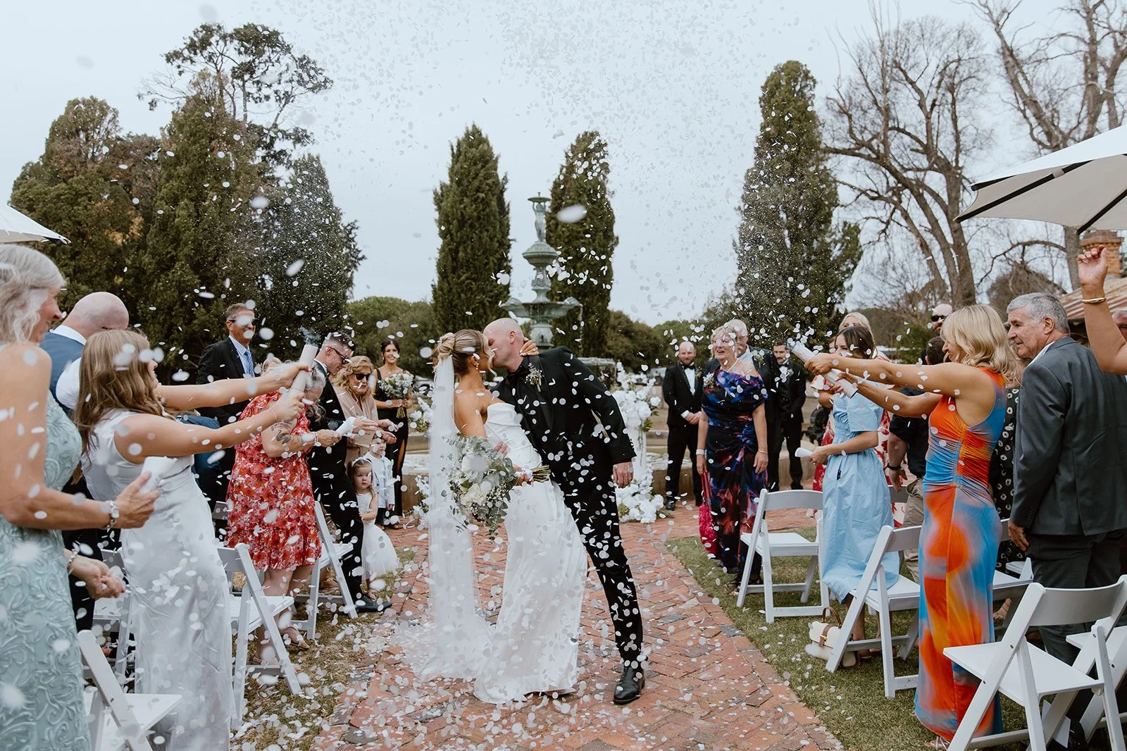 CJWWeddingsCapturedByPeta-215.jpg
