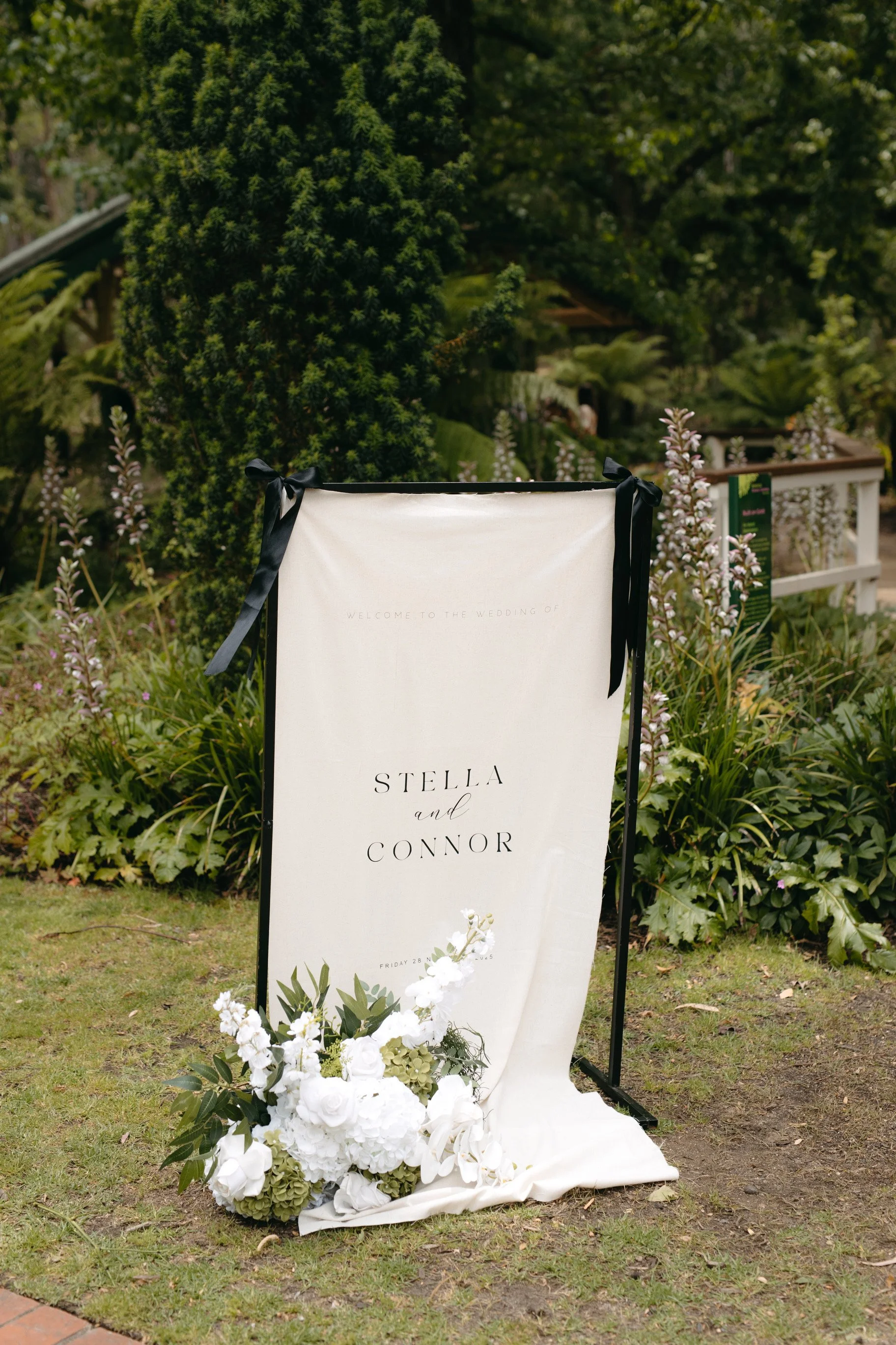 Linen Signage