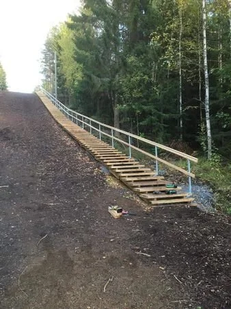haukkavuori-p-yty-n-urheilijat-hiihto