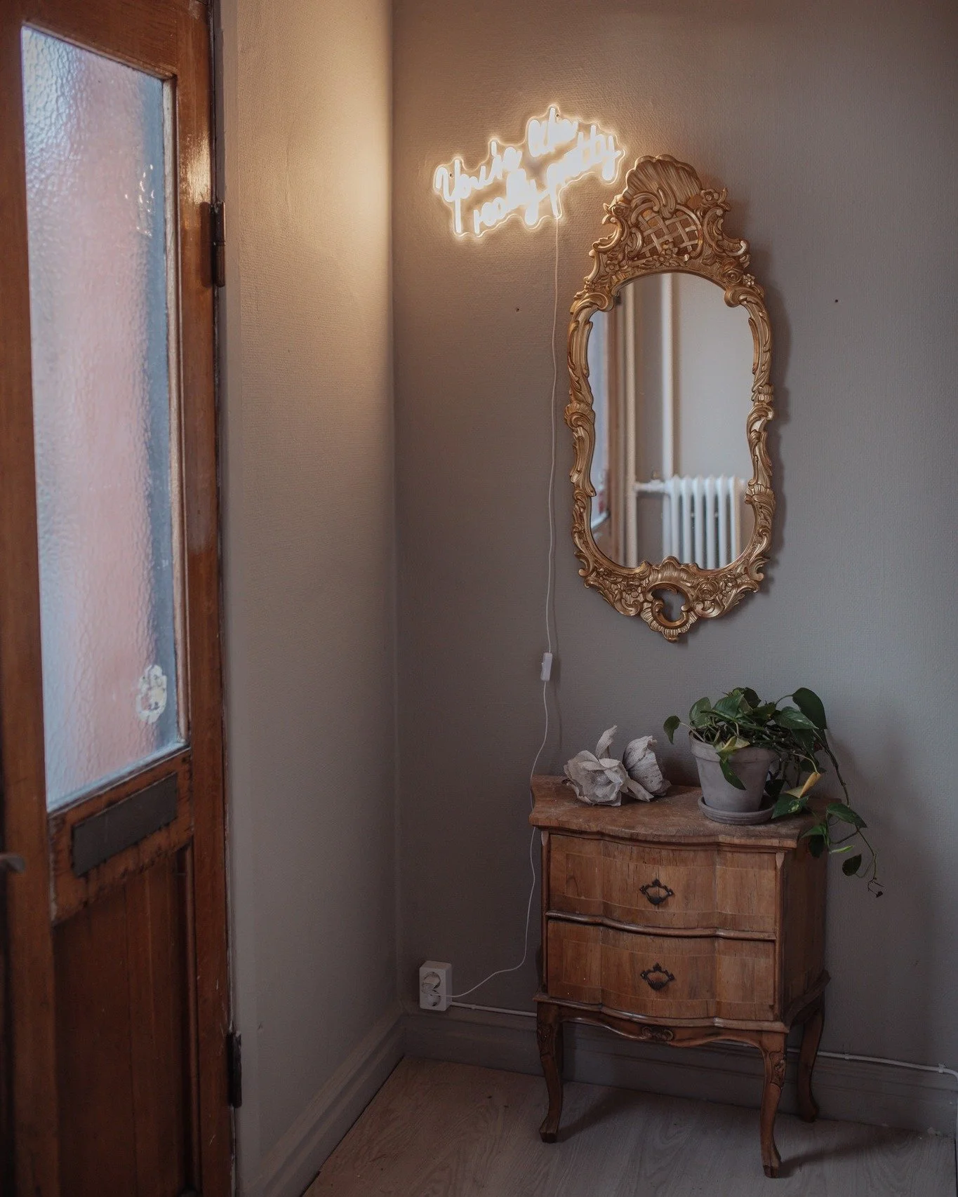 Ett litet h&ouml;rn fr&aring;n nya kontoret. V&aring;r hall har f&aring;tt belysning :) Snart, snart &auml;r ni v&auml;lkomna in!

M&aring;nga av de f&ouml;retag vi m&ouml;ter s&auml;ger samma sak fast med olika ord: &rdquo;Vi vet vad vi vill. Vi f&a