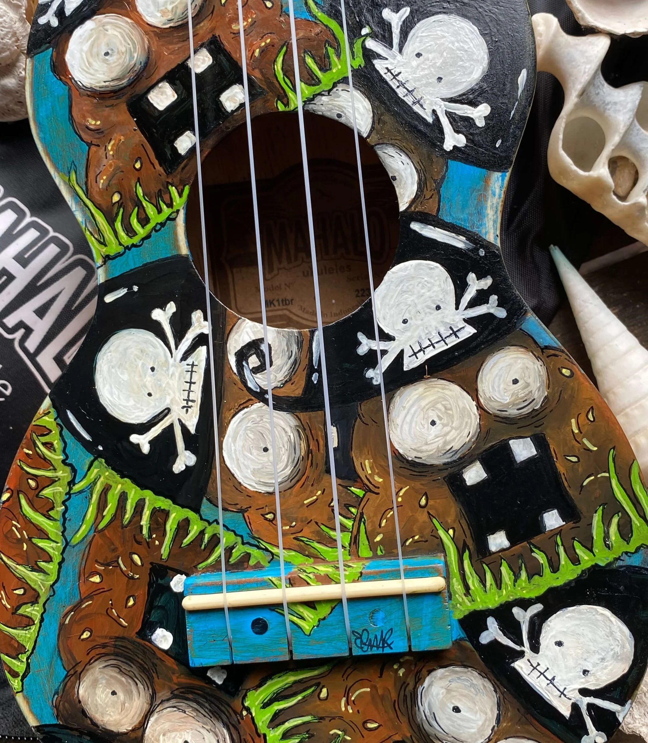 Mahalo Soprano pirate ukulele.jpg