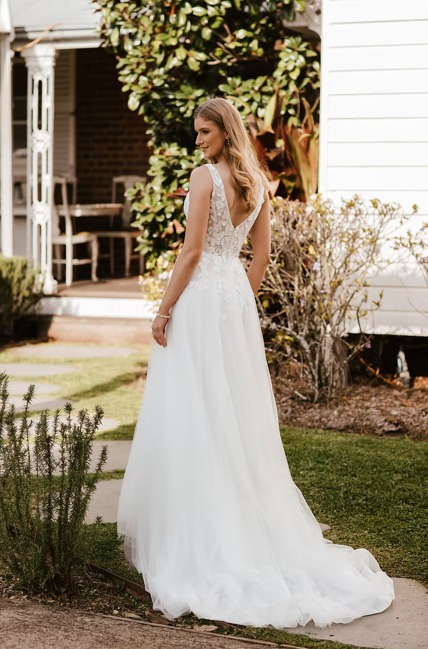 Wendy Makin Elodie 1.jpg.png