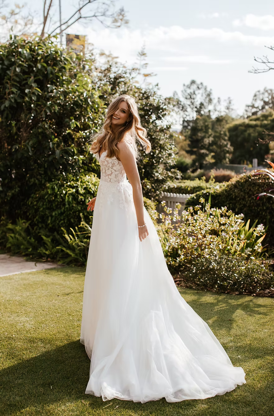 Wendy Makin Lisette 4.jpg.png