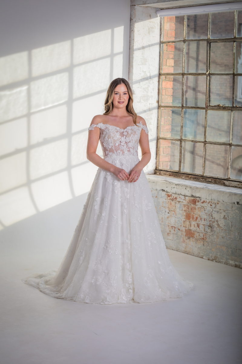 Connie Lace Wedding Dress Front Orchid Collection Natalya James 2025-197.png