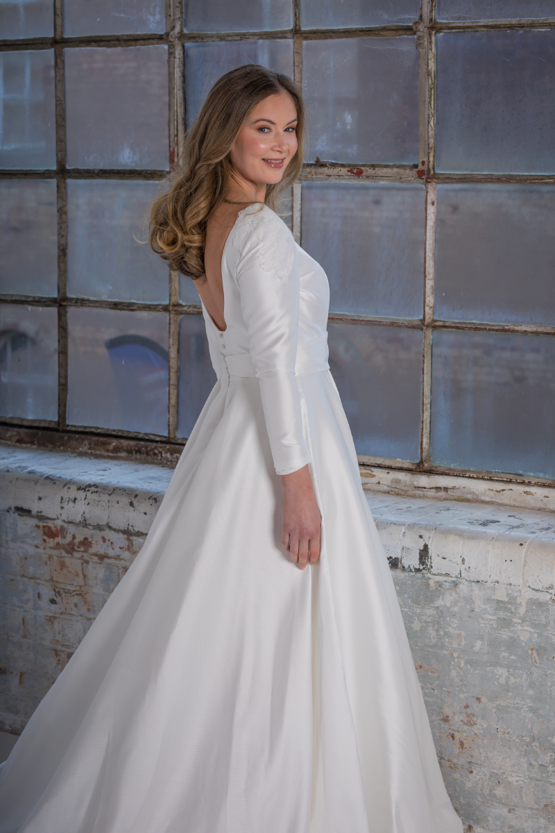 Extra Lisette front Natalya James 2025-4.png