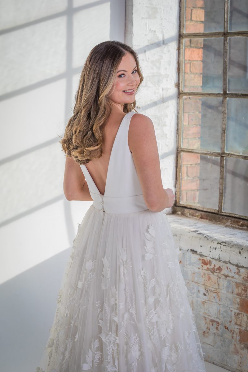 Katya Wedding Dress close Orchid Collection Natalya James 2025-154.png