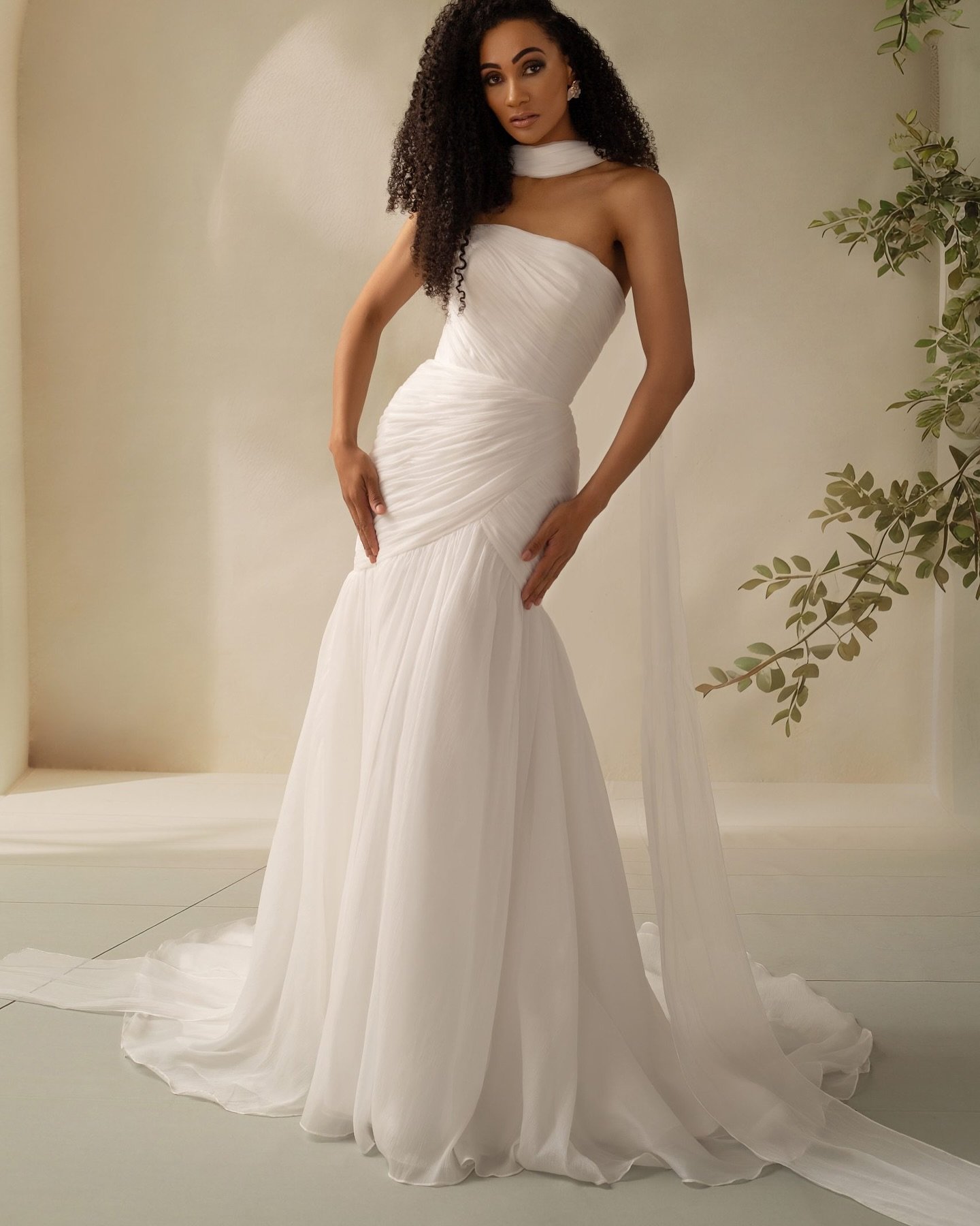 Exciting news!
We have a new designer coming this summer to our boutique🤍

British designer April Banbury will be stocked here in our boutique from this summer onwards. 
Here&rsquo;s a sneak peek at some of her dresses we will be stocking! 

If you&