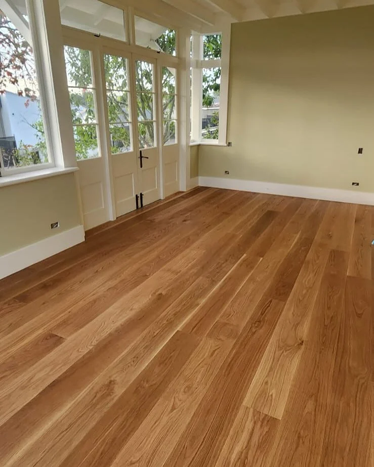 Transforming spaces one floor at a time - new solid American White Oak flooring laid finished with osmo oil 🤌

#flooring #americanoak #nzbuilders #building #renvovation